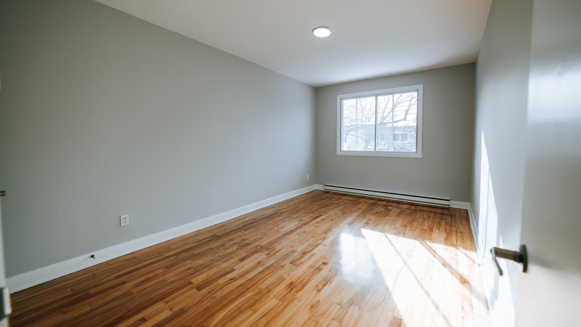 









10015


Rue de Lille

, 2,
Montréal (Ahuntsic-Cartierville),




QC
H2B2P8

