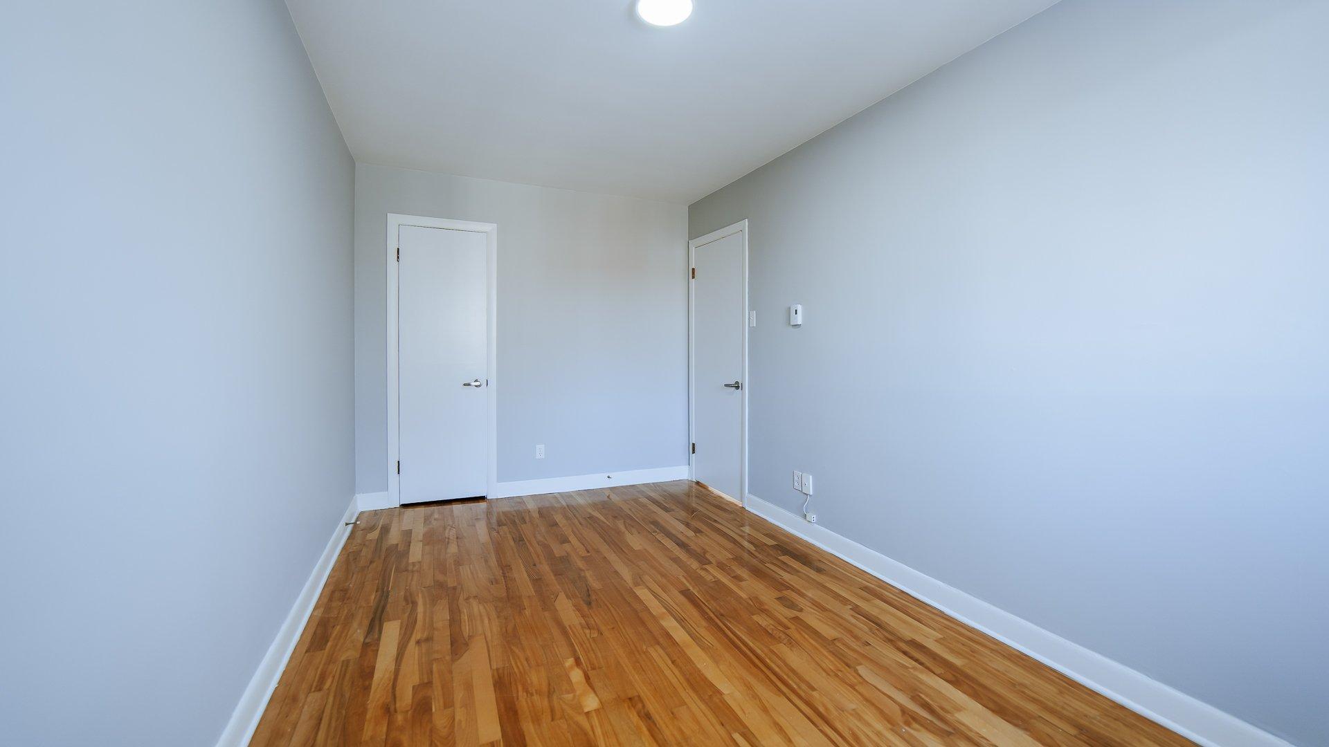 









10015


Rue de Lille

, 2,
Montréal (Ahuntsic-Cartierville),




QC
H2B2P8

