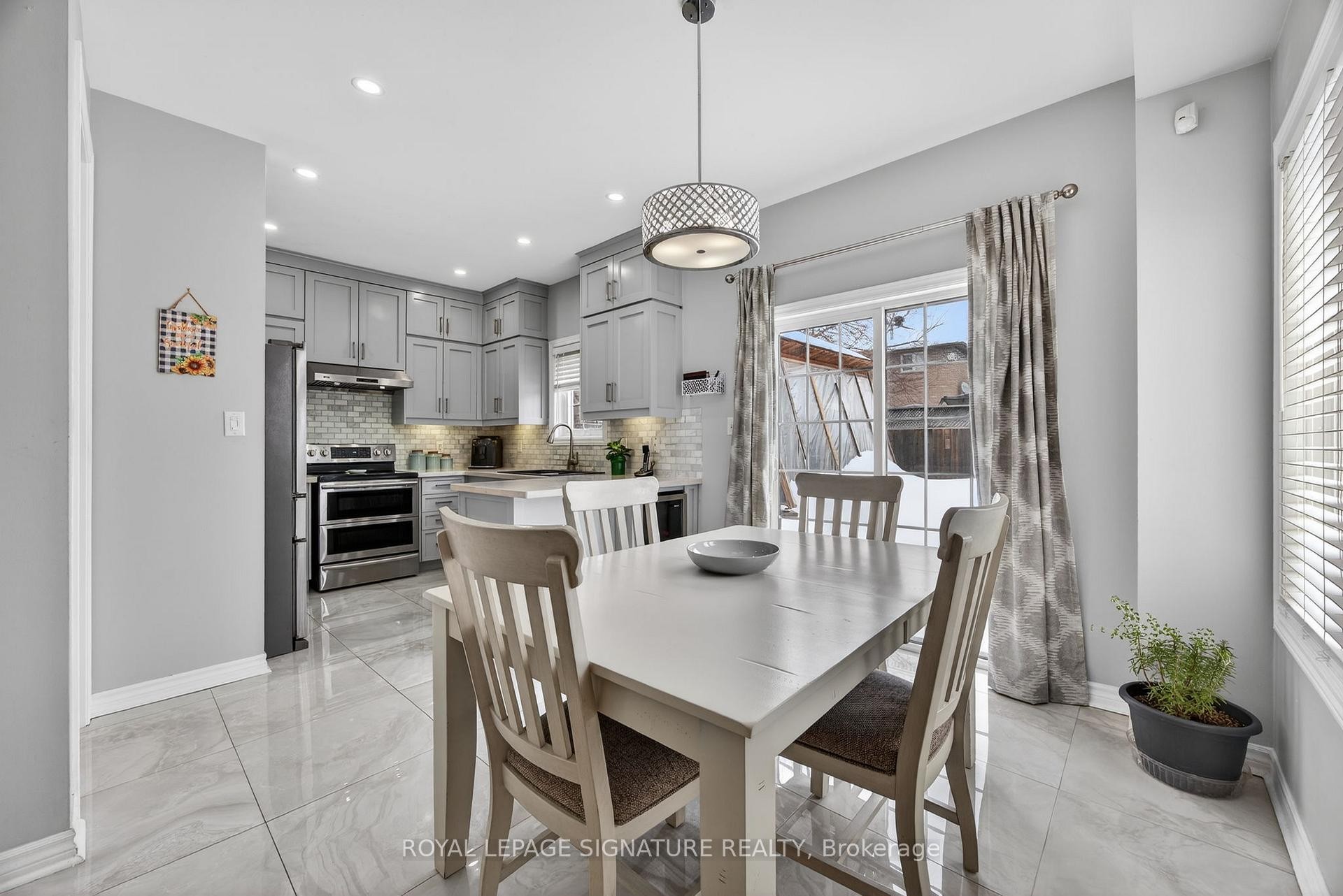 









67


Penvill

Trail,
Barrie,




ON
L4N 5M8

