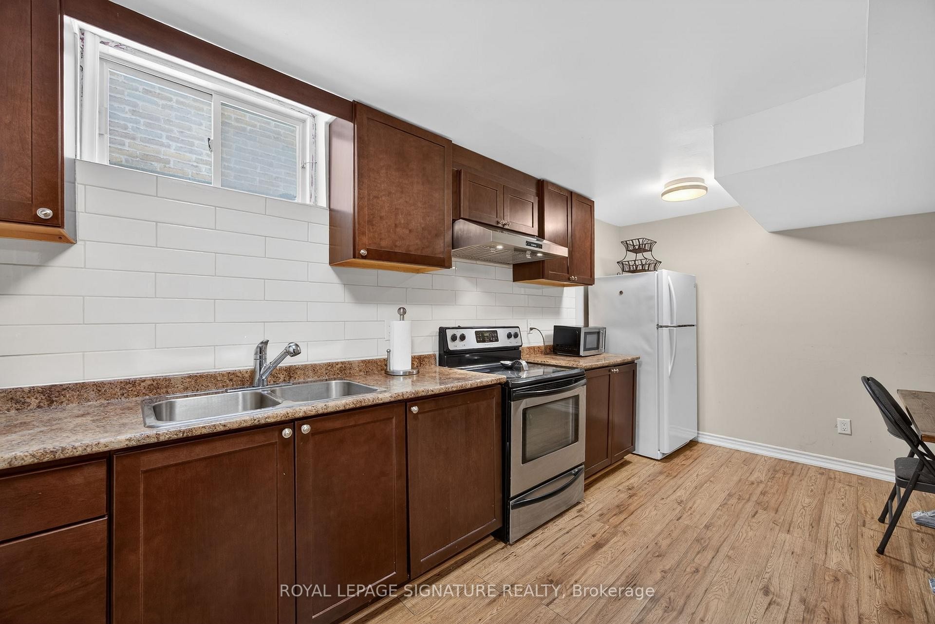 









67


Penvill

Trail,
Barrie,




ON
L4N 5M8

