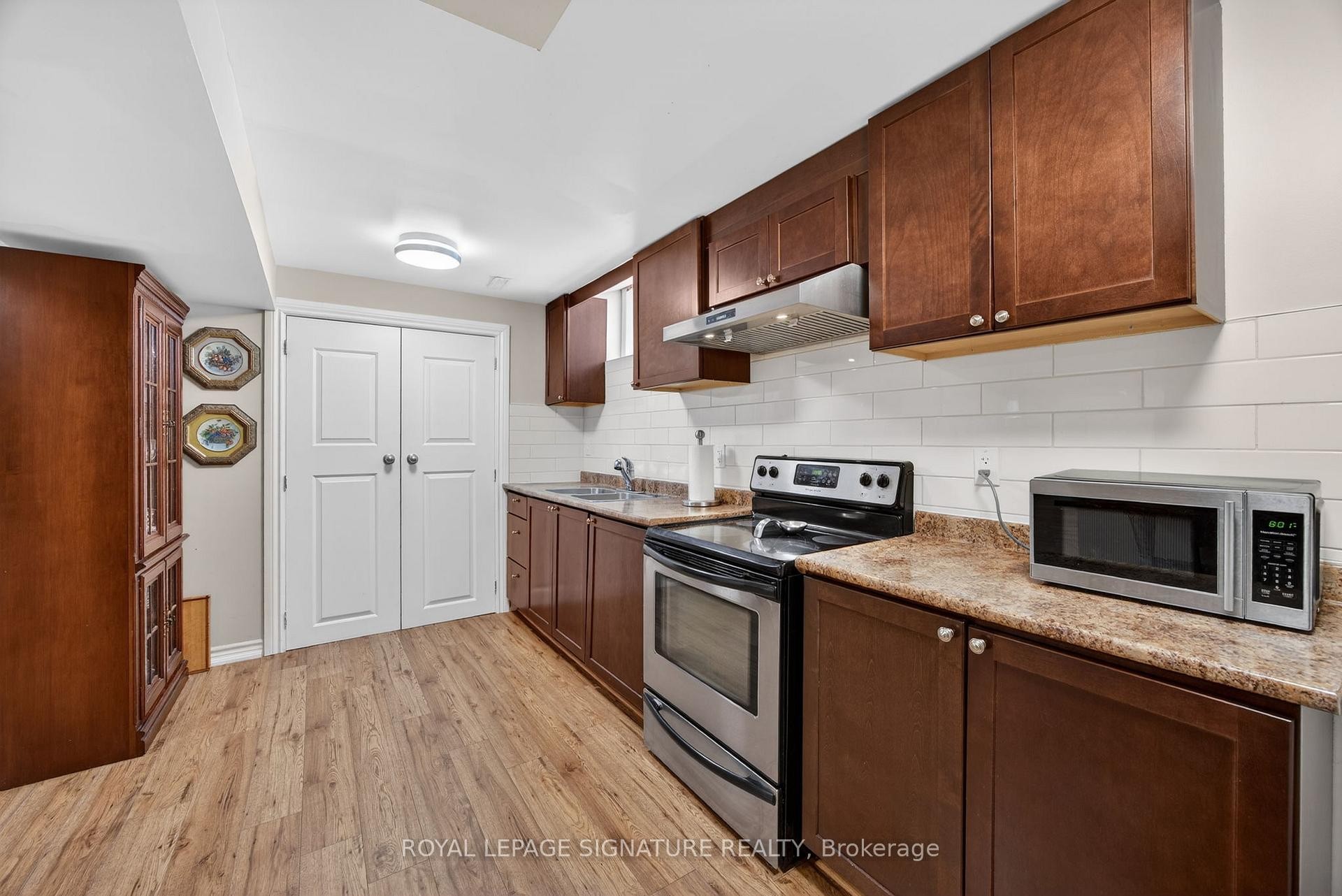 









67


Penvill

Trail,
Barrie,




ON
L4N 5M8

