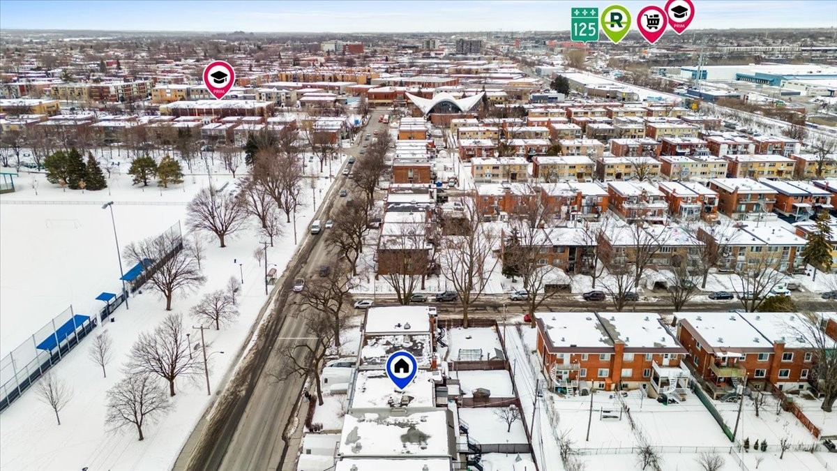 









2584


Rue Sauvé E.

,
Montréal (Ahuntsic-Cartierville),




QC
H2B1C3

