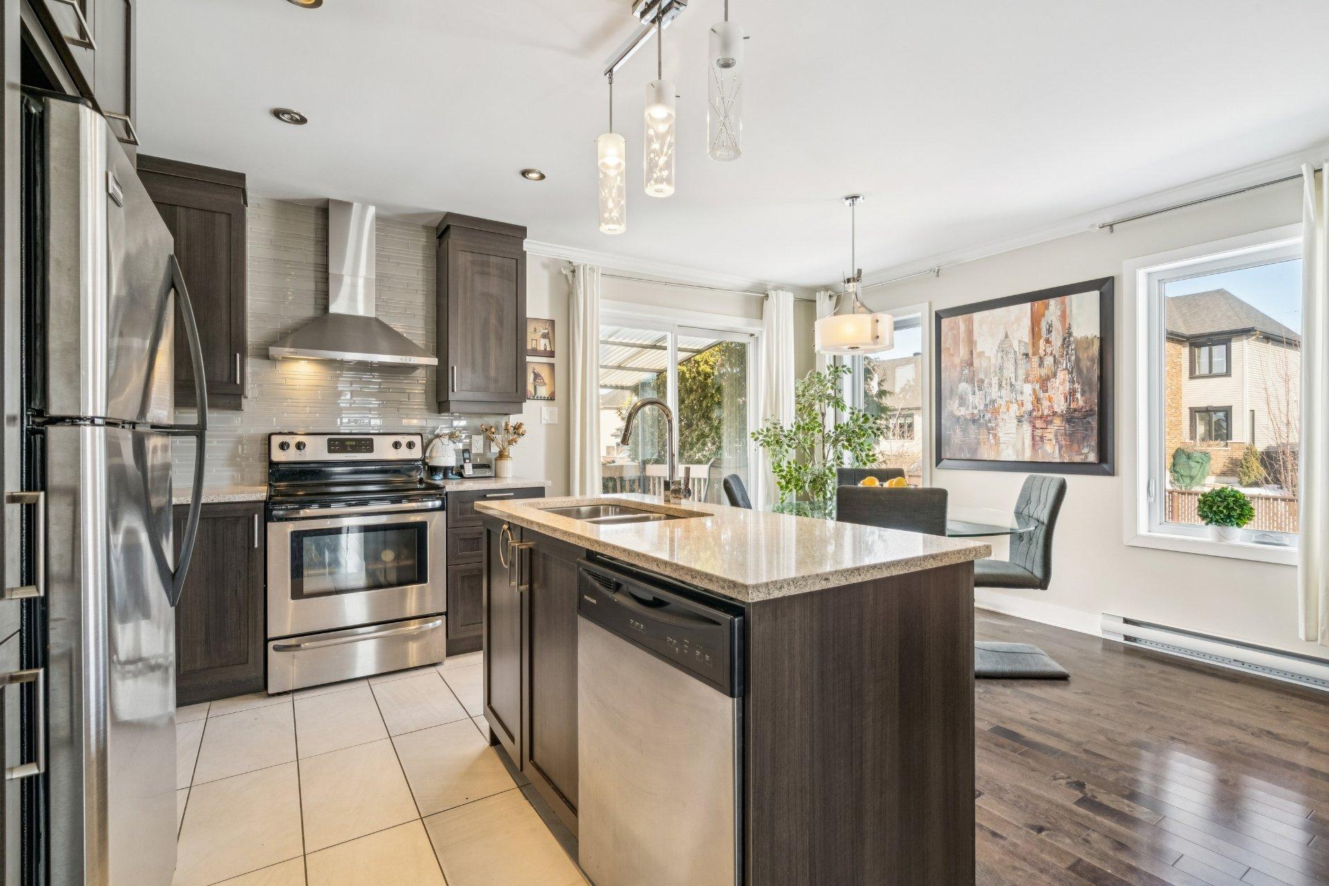 









4708


Rue des Patriotes

,
Contrecoeur,




QC
J0L1C0

