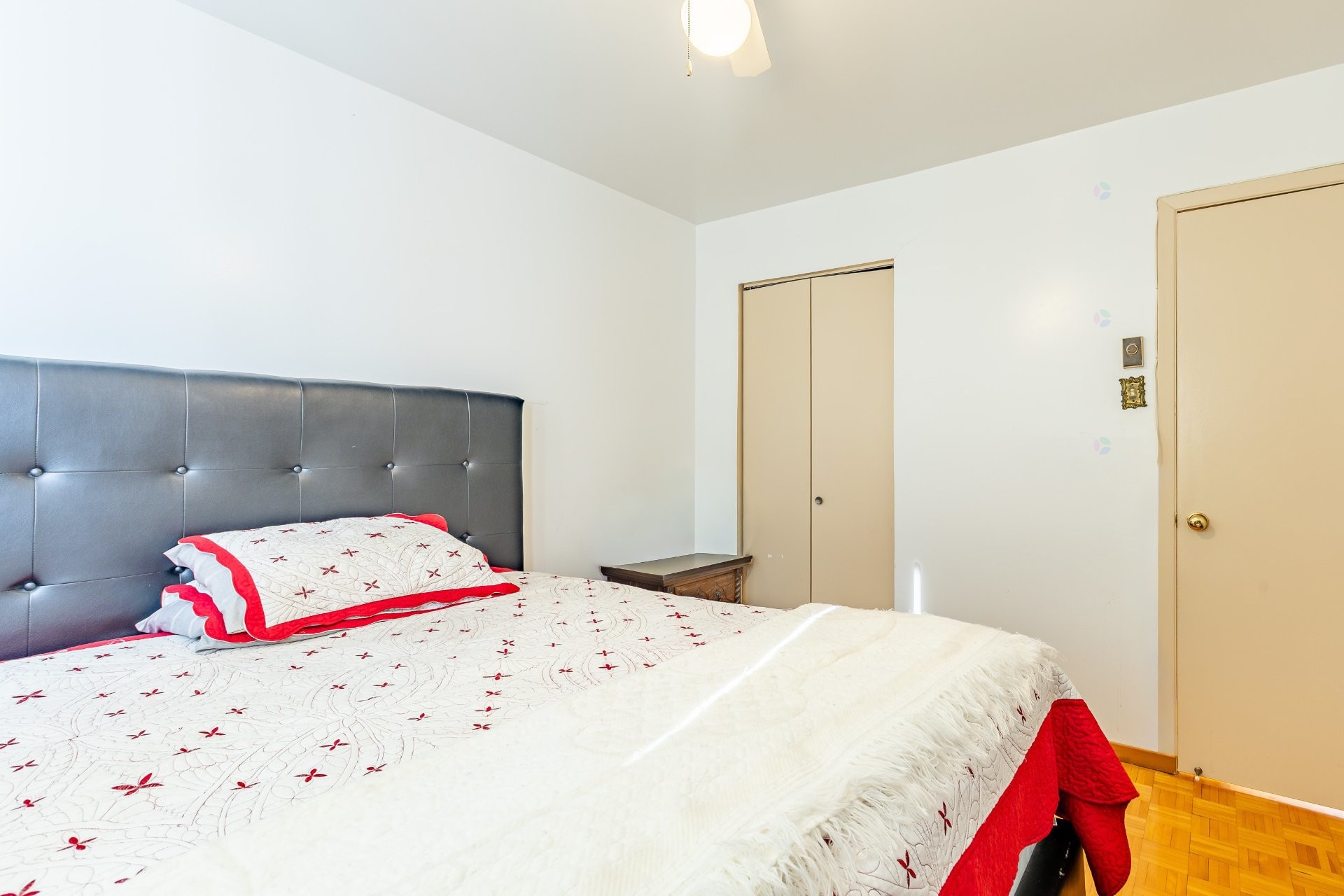 









11820


Av. Nicolas-Appert

,
Montréal (Rivière-des-Prairies/Pointe-aux-Trembles),




QC
H1E2R7

