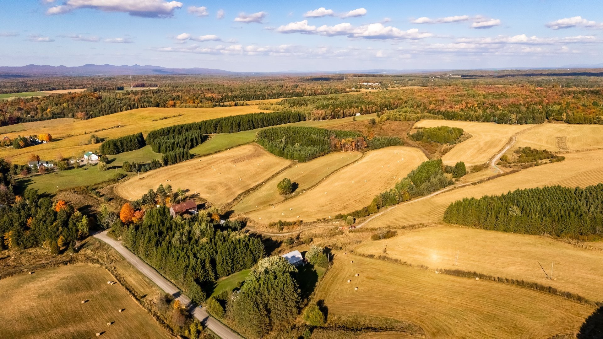 









3150


Ch. Bartlett

,
Cookshire-Eaton,







QC
J0B1M0

