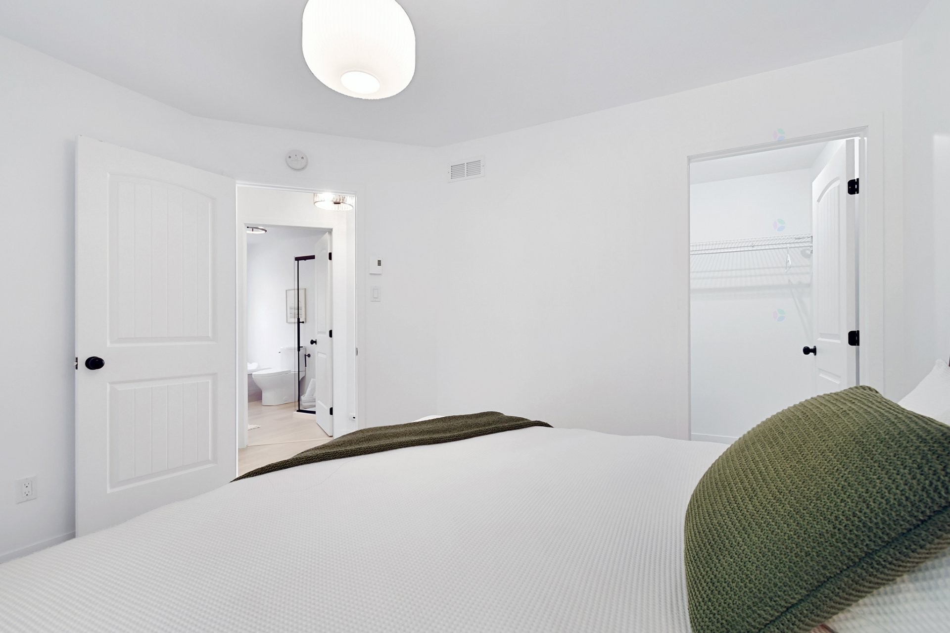 









93


Ch. du Domaine-Ayotte

,
Saint-Donat,




QC
J0T2C0

