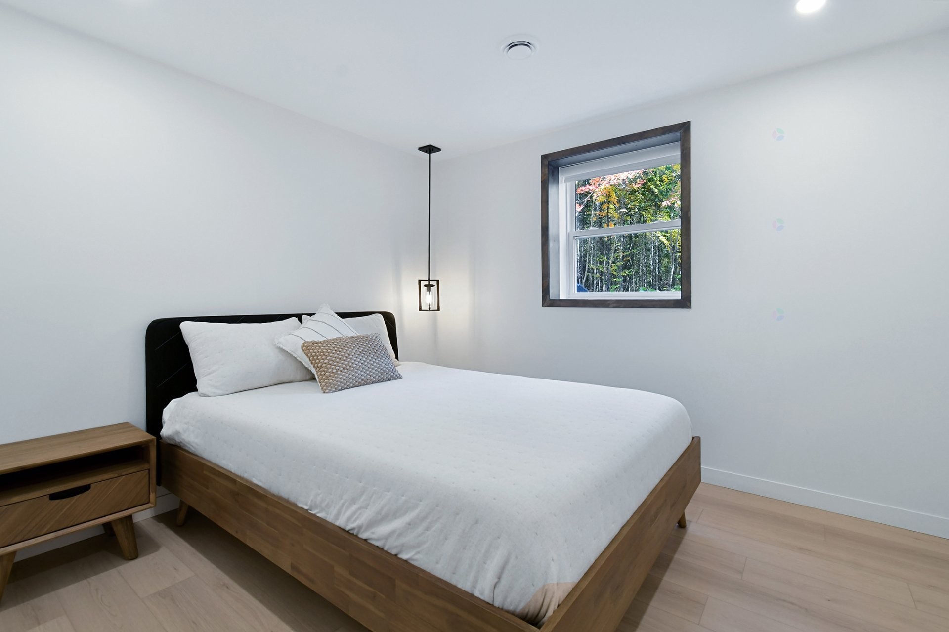 









93


Ch. du Domaine-Ayotte

,
Saint-Donat,




QC
J0T2C0

