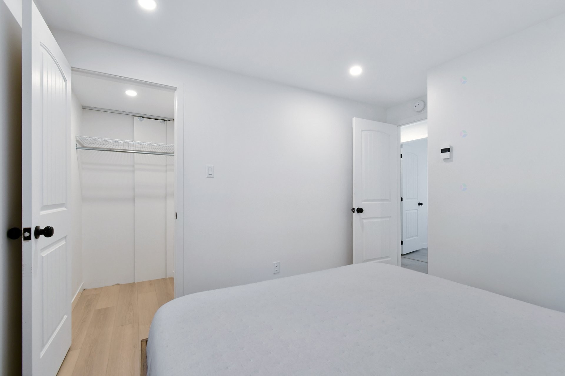 









93


Ch. du Domaine-Ayotte

,
Saint-Donat,




QC
J0T2C0

