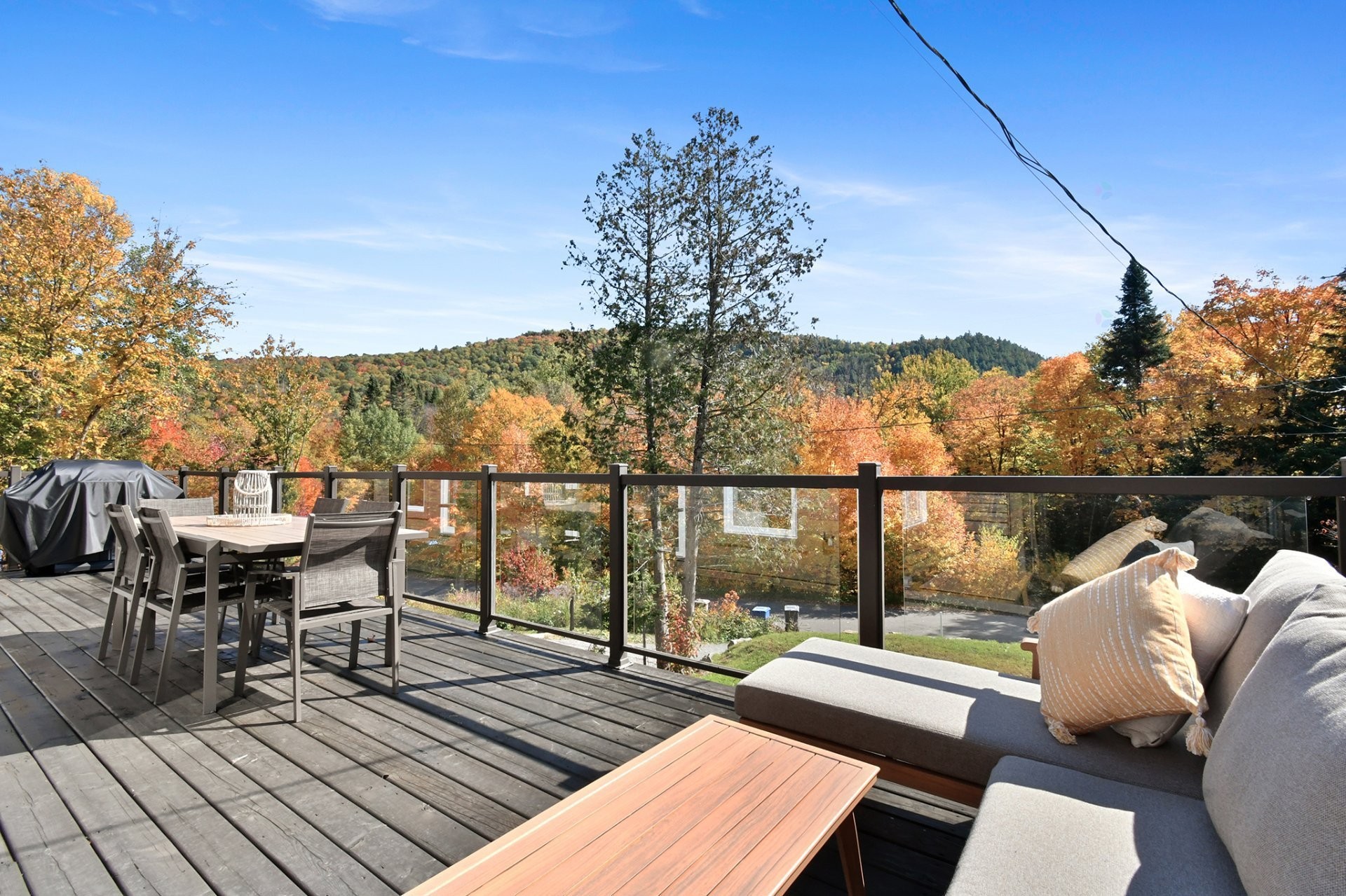 









93


Ch. du Domaine-Ayotte

,
Saint-Donat,




QC
J0T2C0

