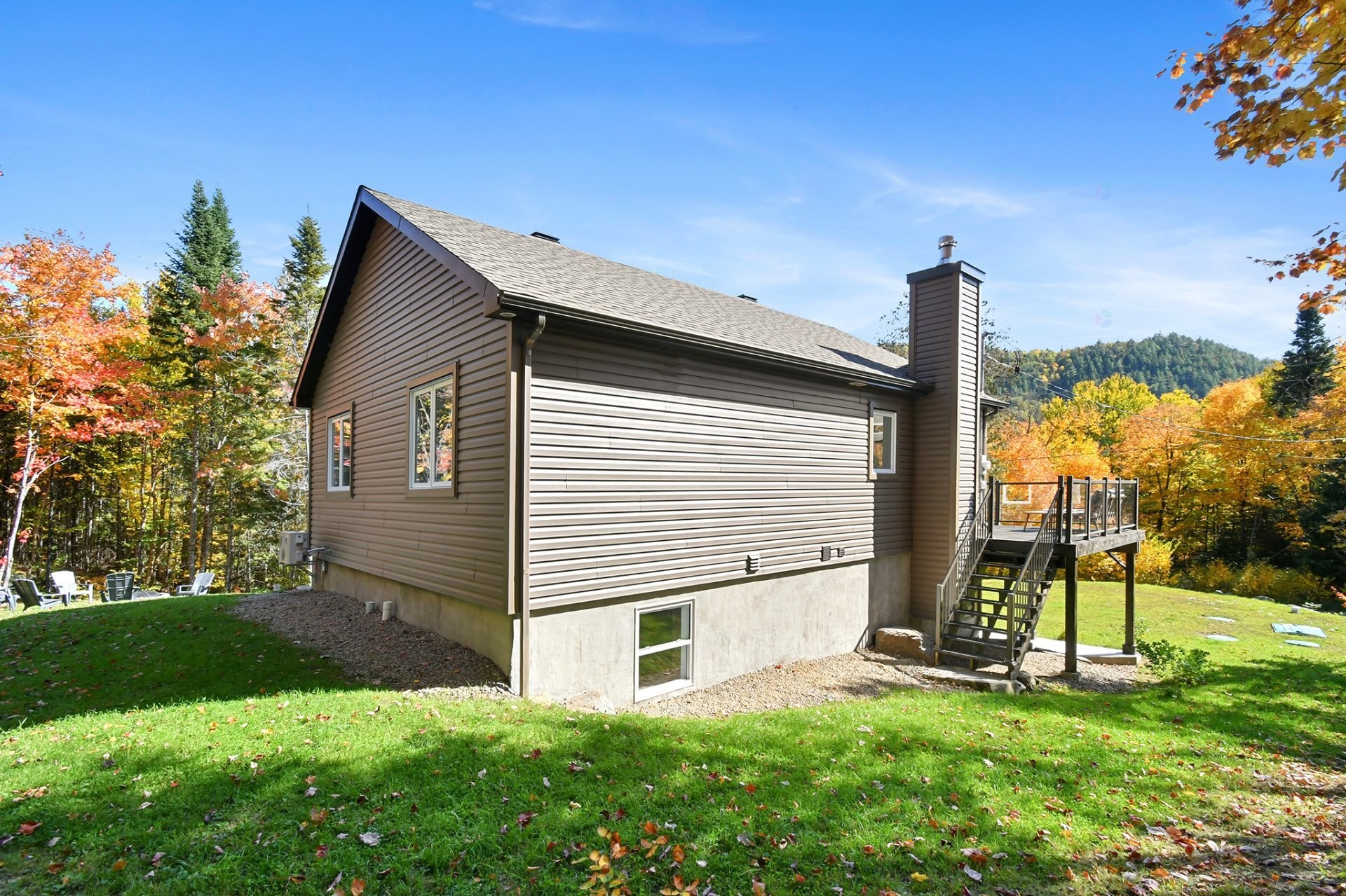 









93


Ch. du Domaine-Ayotte

,
Saint-Donat,




QC
J0T2C0

