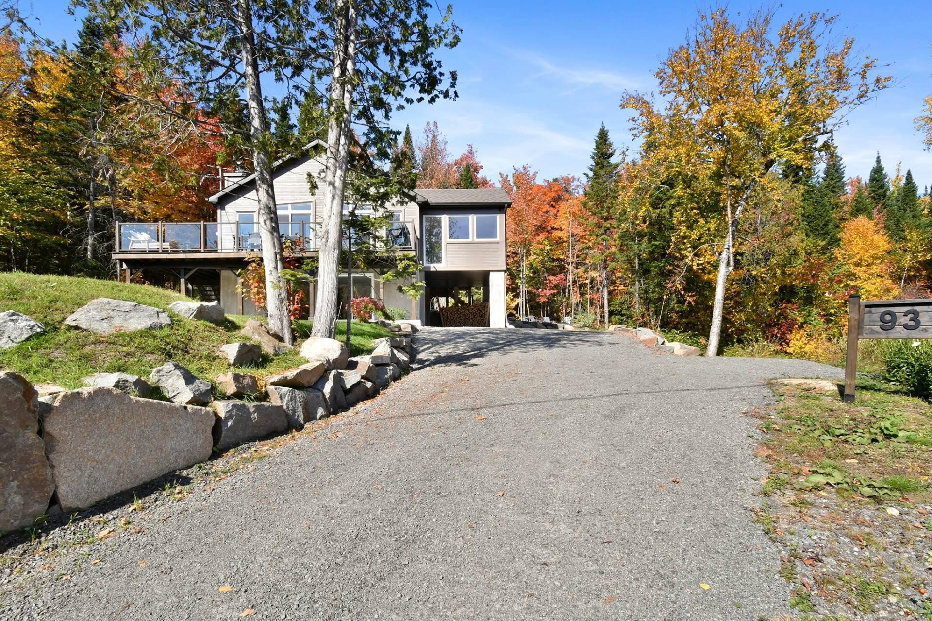 









93


Ch. du Domaine-Ayotte

,
Saint-Donat,




QC
J0T2C0

