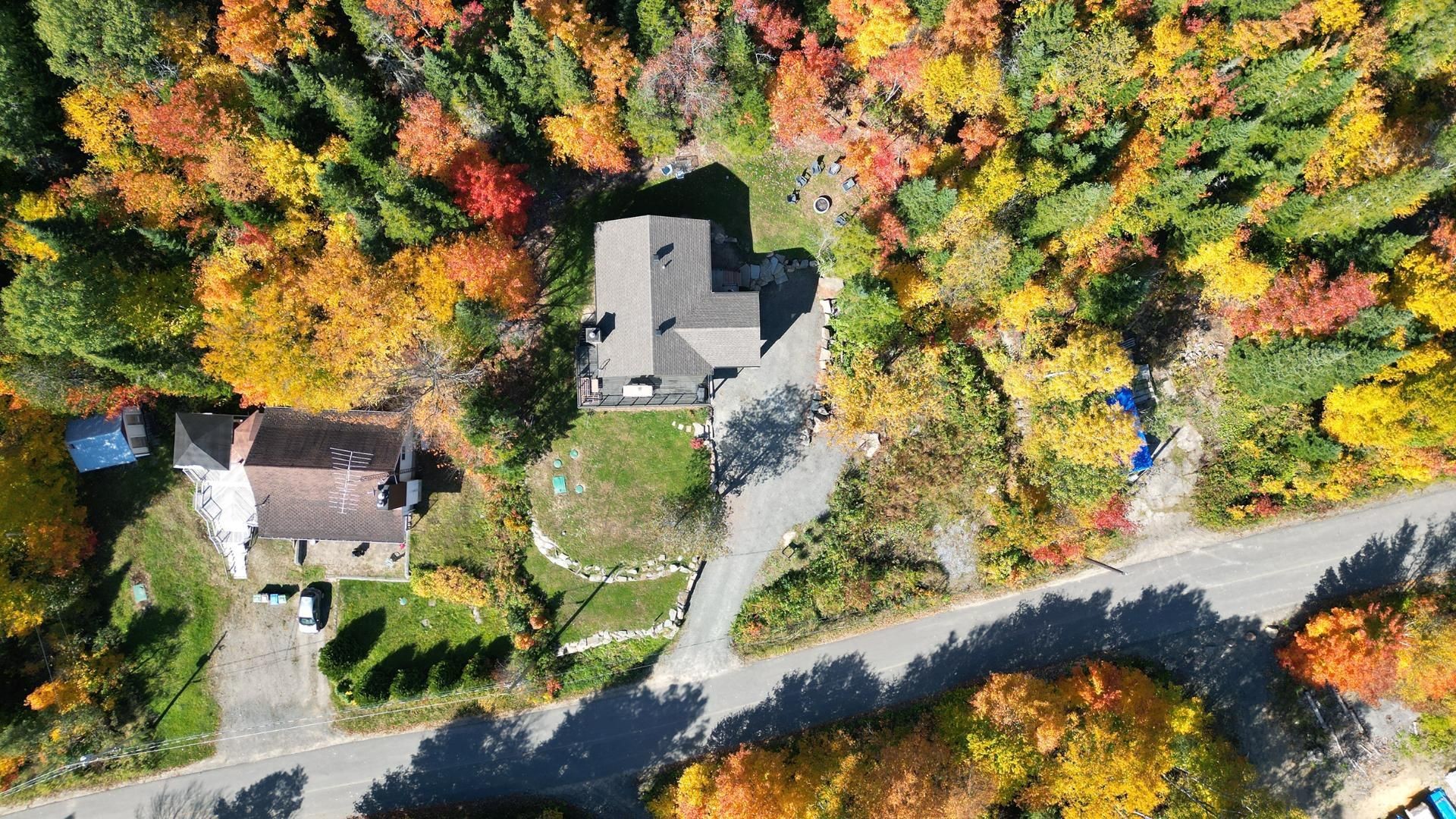 









93


Ch. du Domaine-Ayotte

,
Saint-Donat,




QC
J0T2C0

