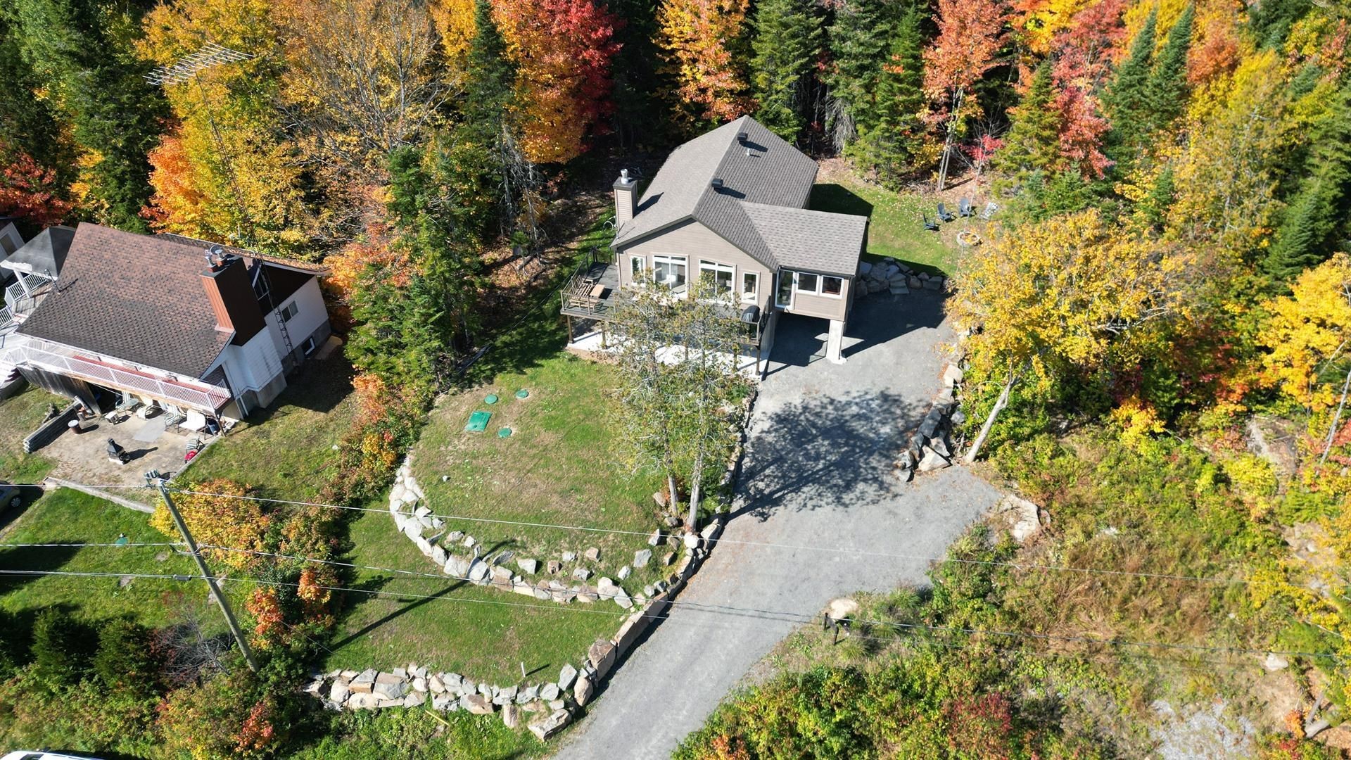 









93


Ch. du Domaine-Ayotte

,
Saint-Donat,




QC
J0T2C0

