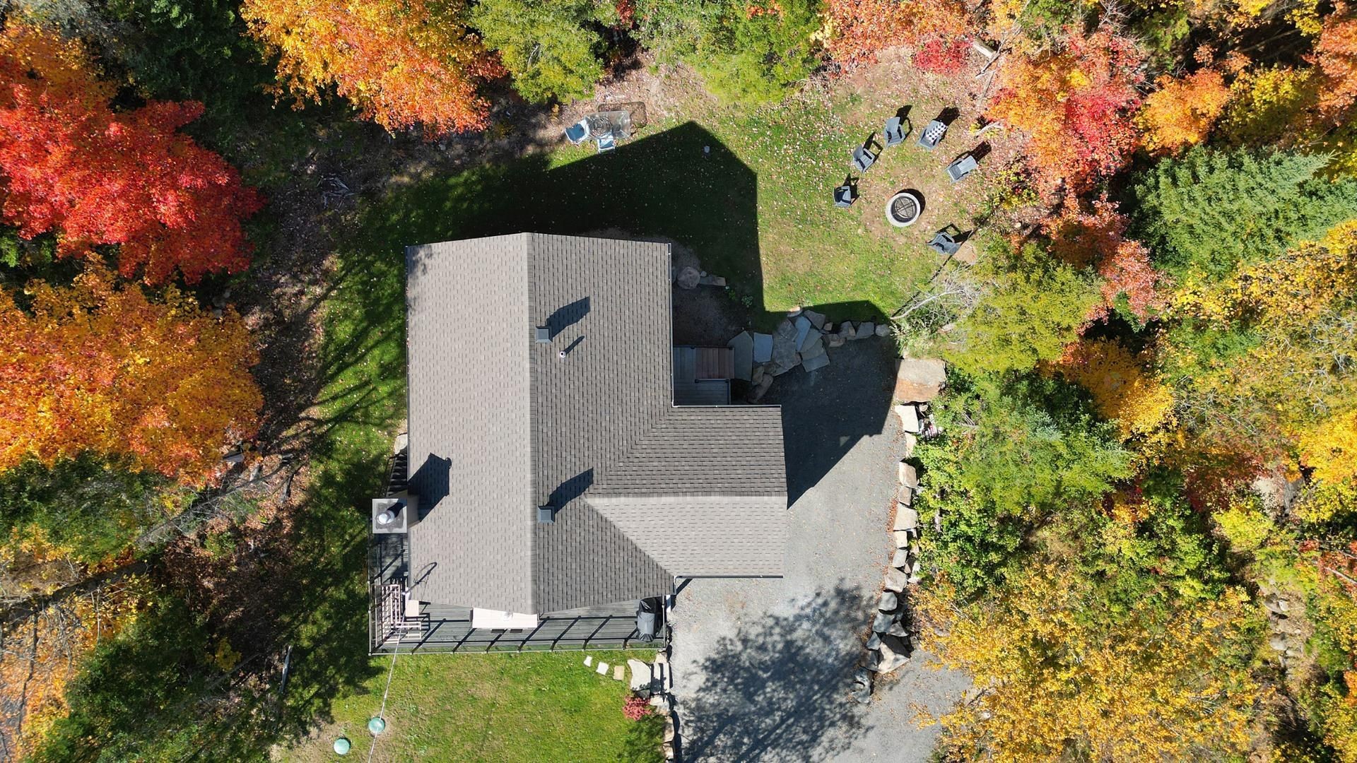 









93


Ch. du Domaine-Ayotte

,
Saint-Donat,




QC
J0T2C0

