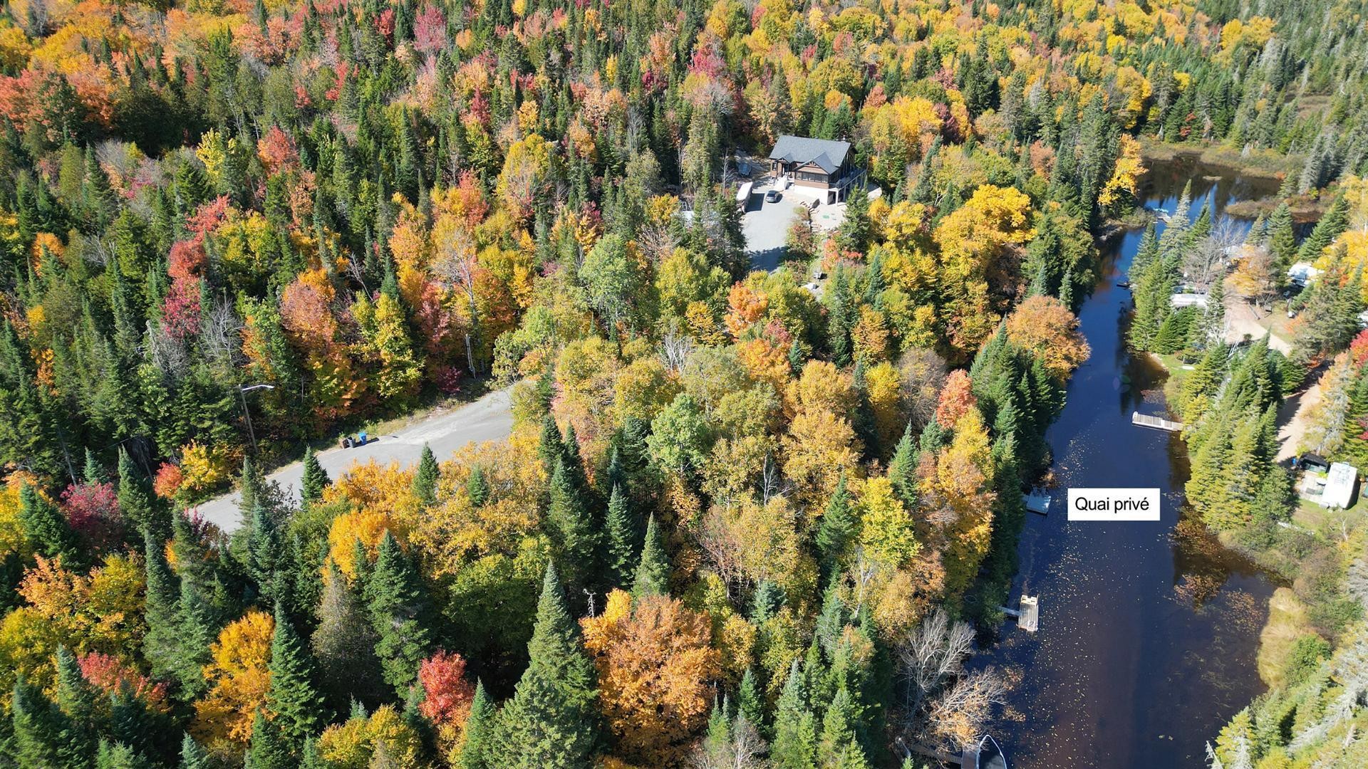 









93


Ch. du Domaine-Ayotte

,
Saint-Donat,




QC
J0T2C0

