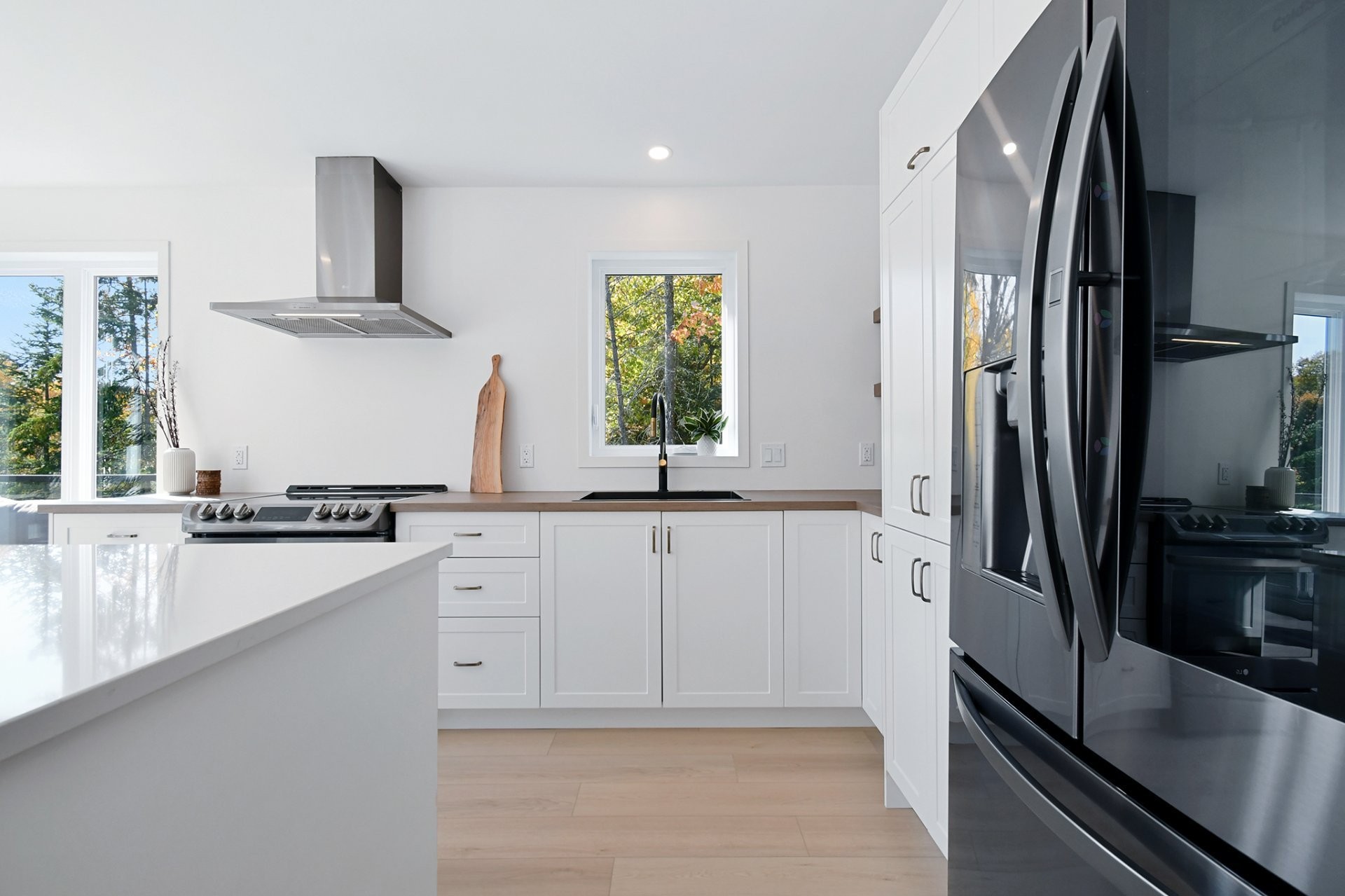 









93


Ch. du Domaine-Ayotte

,
Saint-Donat,




QC
J0T2C0

