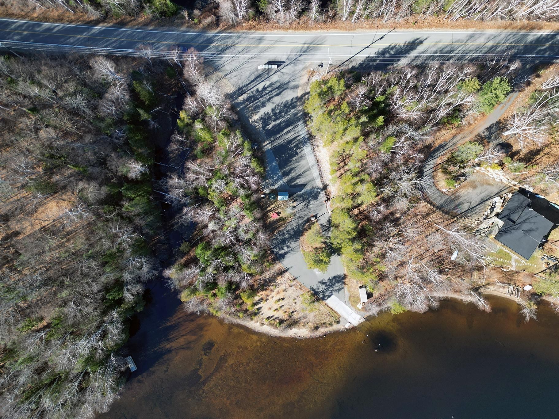 









93


Ch. du Domaine-Ayotte

,
Saint-Donat,




QC
J0T2C0

