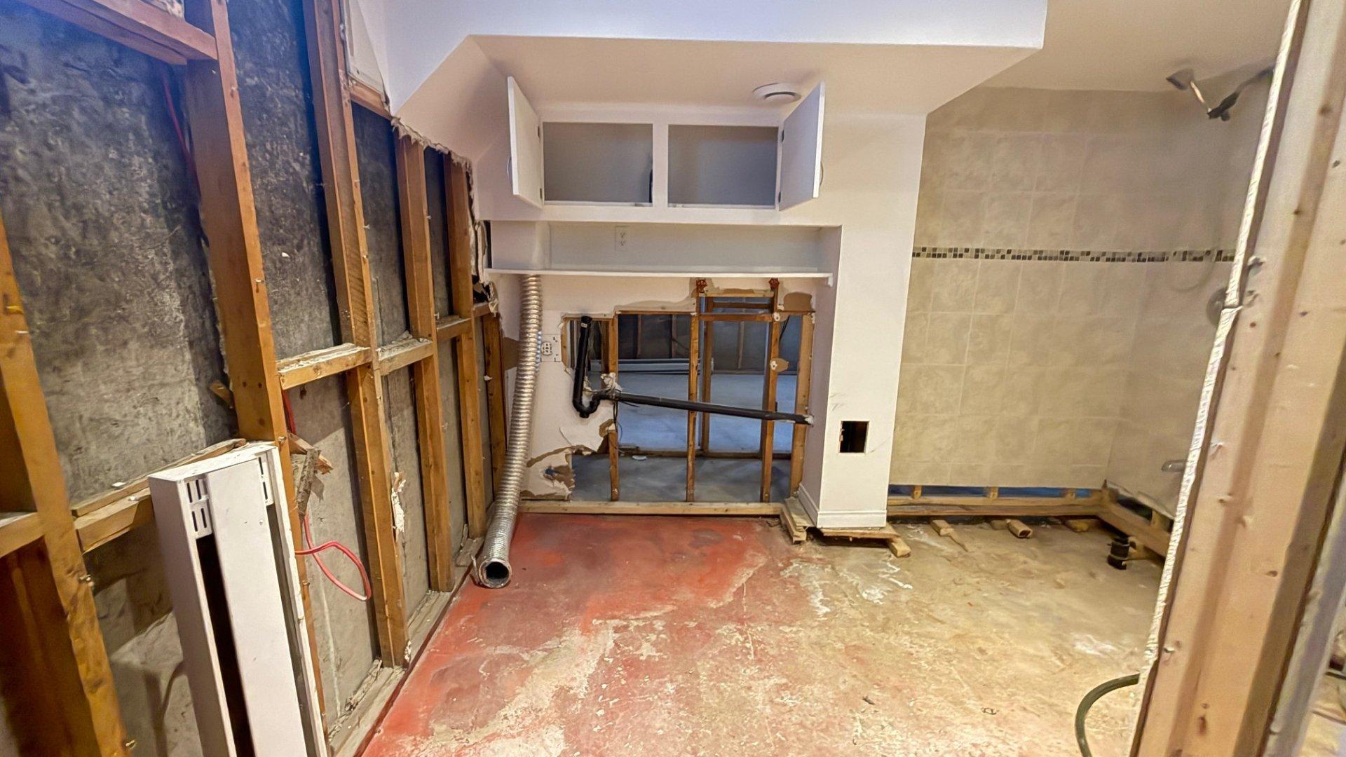 









8830


Av. Gravel

,
Laval (Saint-François),




QC
H7A1P3

