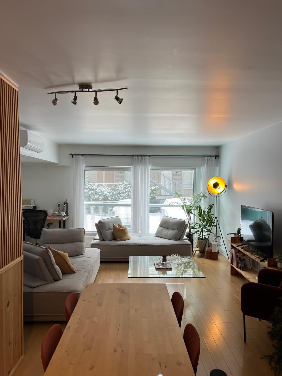 









7060


Rue Hutchison

, 110,
Montréal (Villeray/Saint-Michel/Parc-Extension),




QC
H3N2Z1

