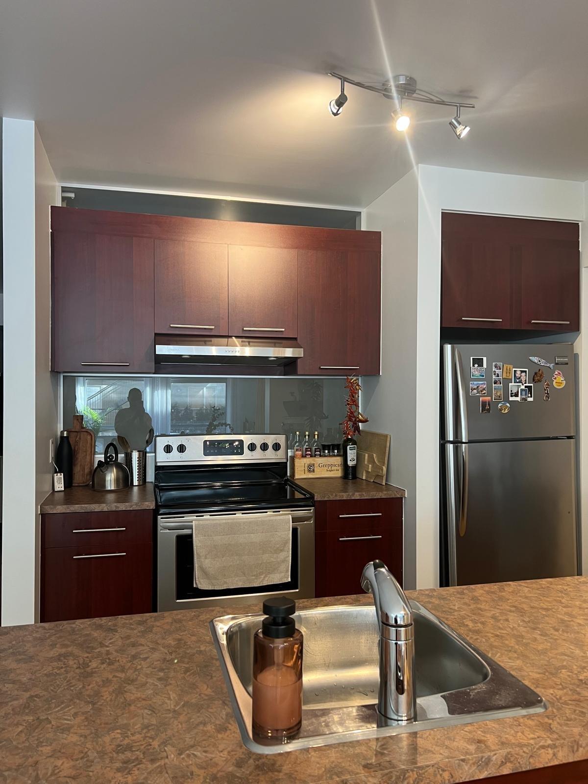 









7060


Rue Hutchison

, 110,
Montréal (Villeray/Saint-Michel/Parc-Extension),




QC
H3N2Z1

