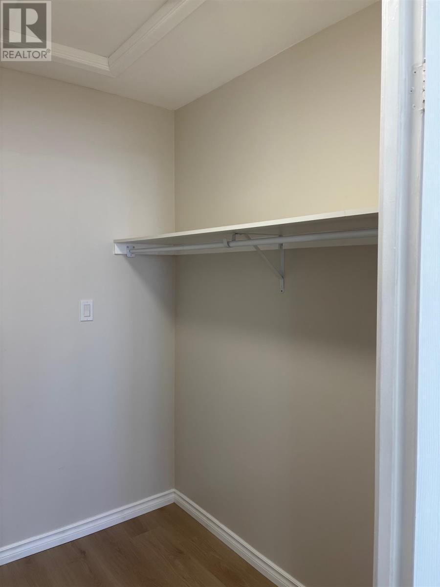 












63 Frobel DR

,
Elliot Lake,




Ontario
P5A3A4

