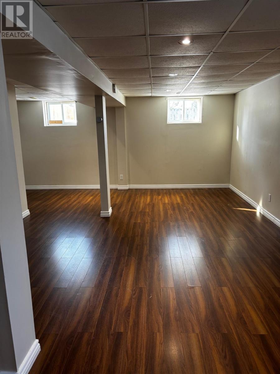 












63 Frobel DR

,
Elliot Lake,




Ontario
P5A3A4

