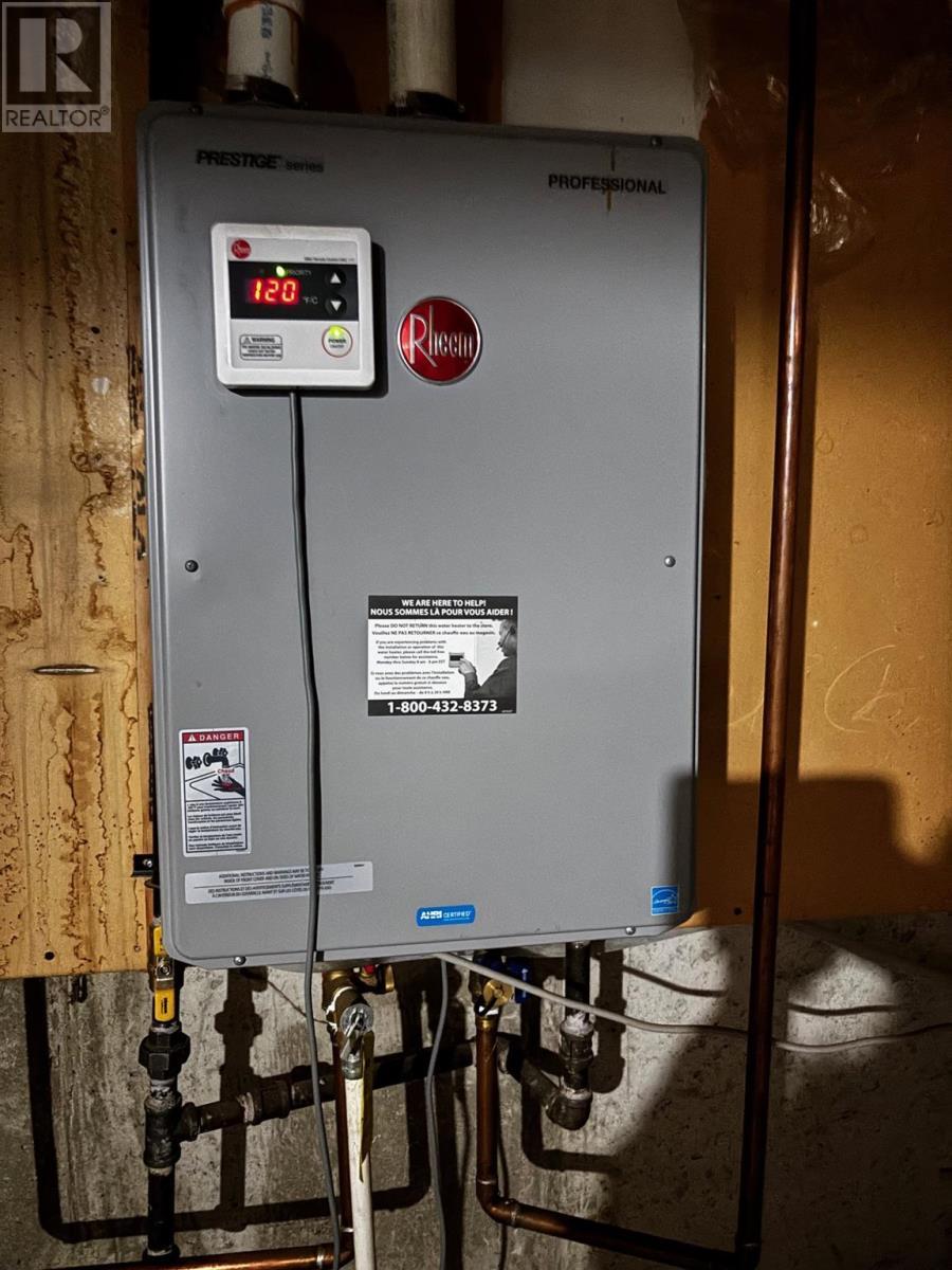 












63 Frobel DR

,
Elliot Lake,




Ontario
P5A3A4

