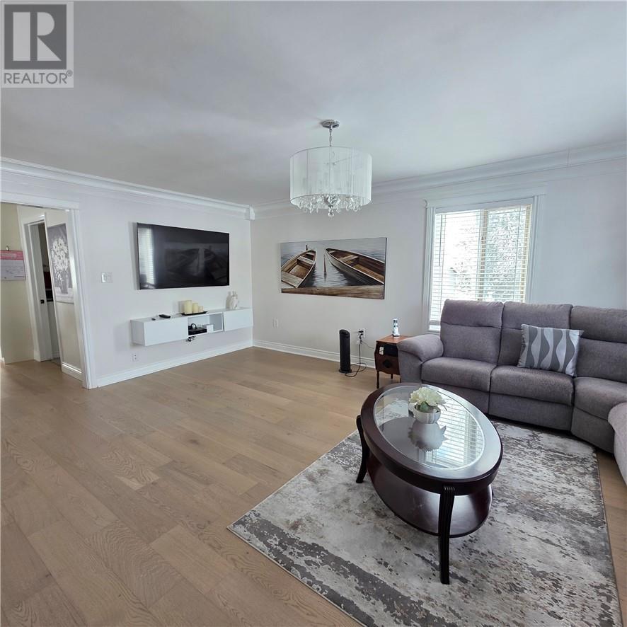 












431 Elbow Lake Road

,
Sudbury,




Ontario
P3E4N1

