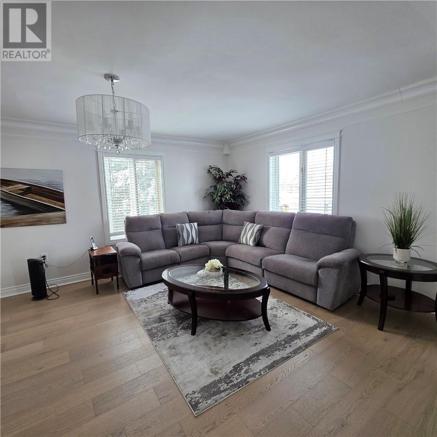 












431 Elbow Lake Road

,
Sudbury,




Ontario
P3E4N1

