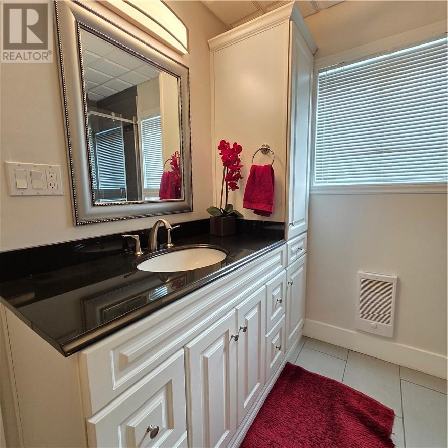 












431 Elbow Lake Road

,
Sudbury,




Ontario
P3E4N1

