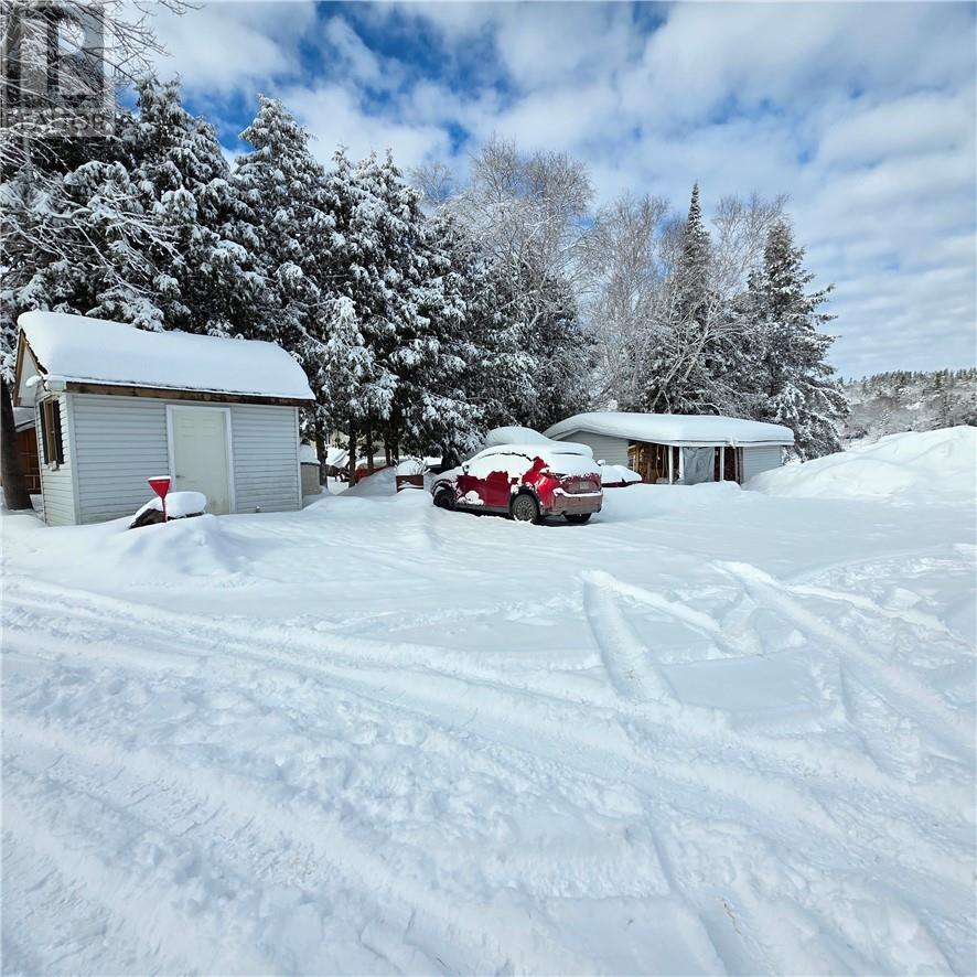 












431 Elbow Lake Road

,
Sudbury,




Ontario
P3E4N1

