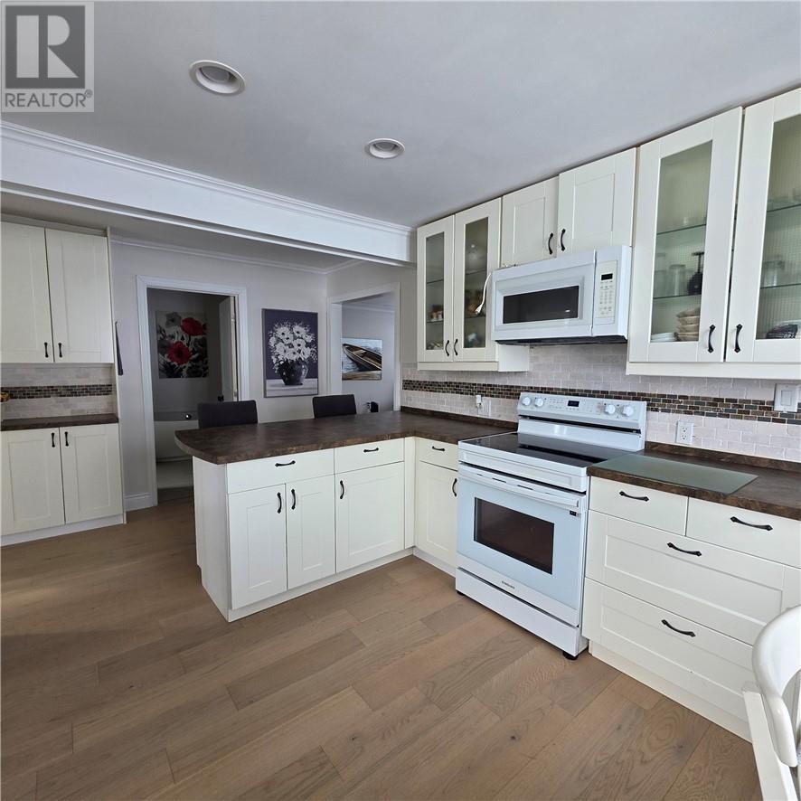 












431 Elbow Lake Road

,
Sudbury,




Ontario
P3E4N1

