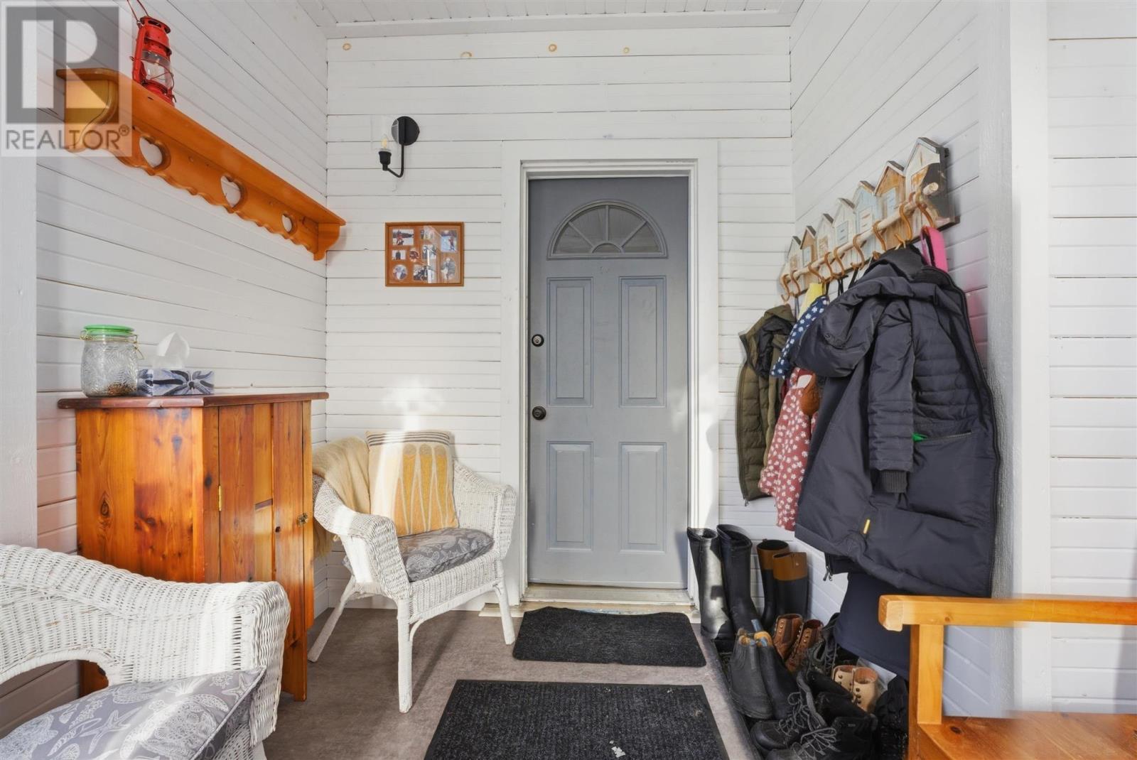 












40 Michigan AVE

,
Blind River,




Ontario
P0R1B0

