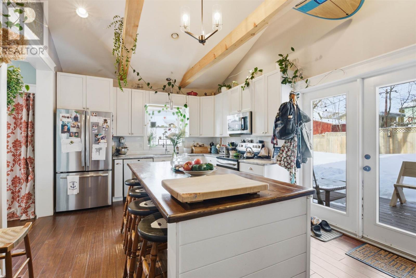 












40 Michigan AVE

,
Blind River,




Ontario
P0R1B0

