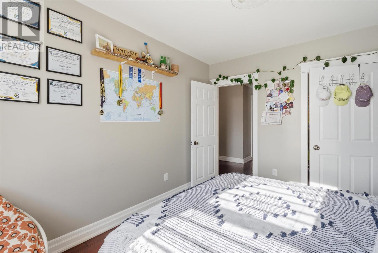 












40 Michigan AVE

,
Blind River,




Ontario
P0R1B0

