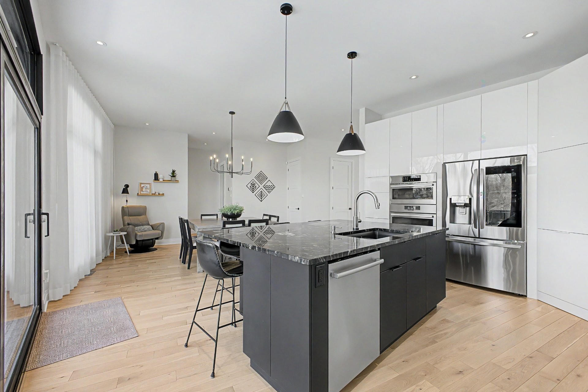 









4009


Rue des Bolets

,
Saint-Bruno-de-Montarville,




QC
J3V0C9

