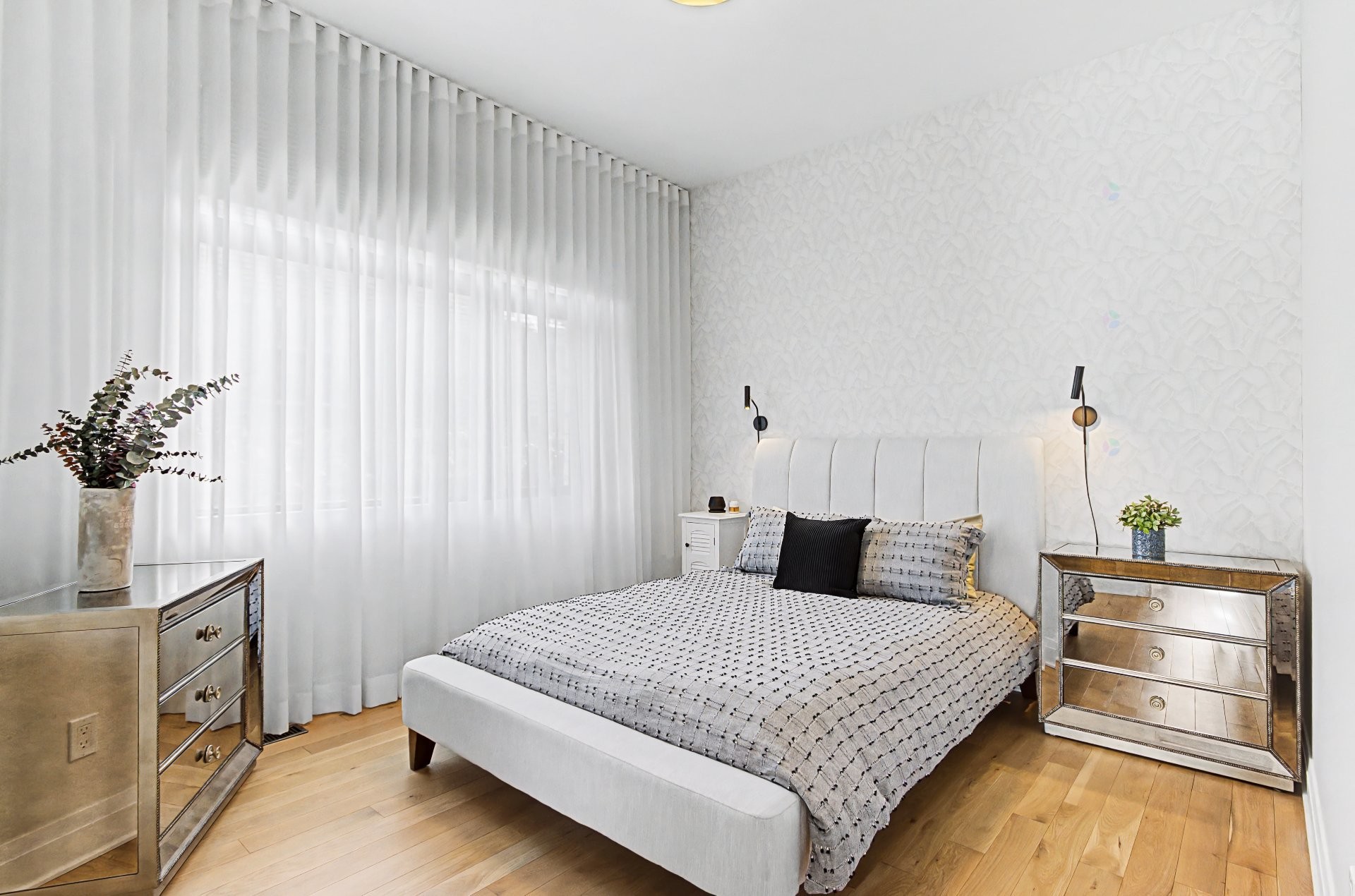 









4009


Rue des Bolets

,
Saint-Bruno-de-Montarville,




QC
J3V0C9

