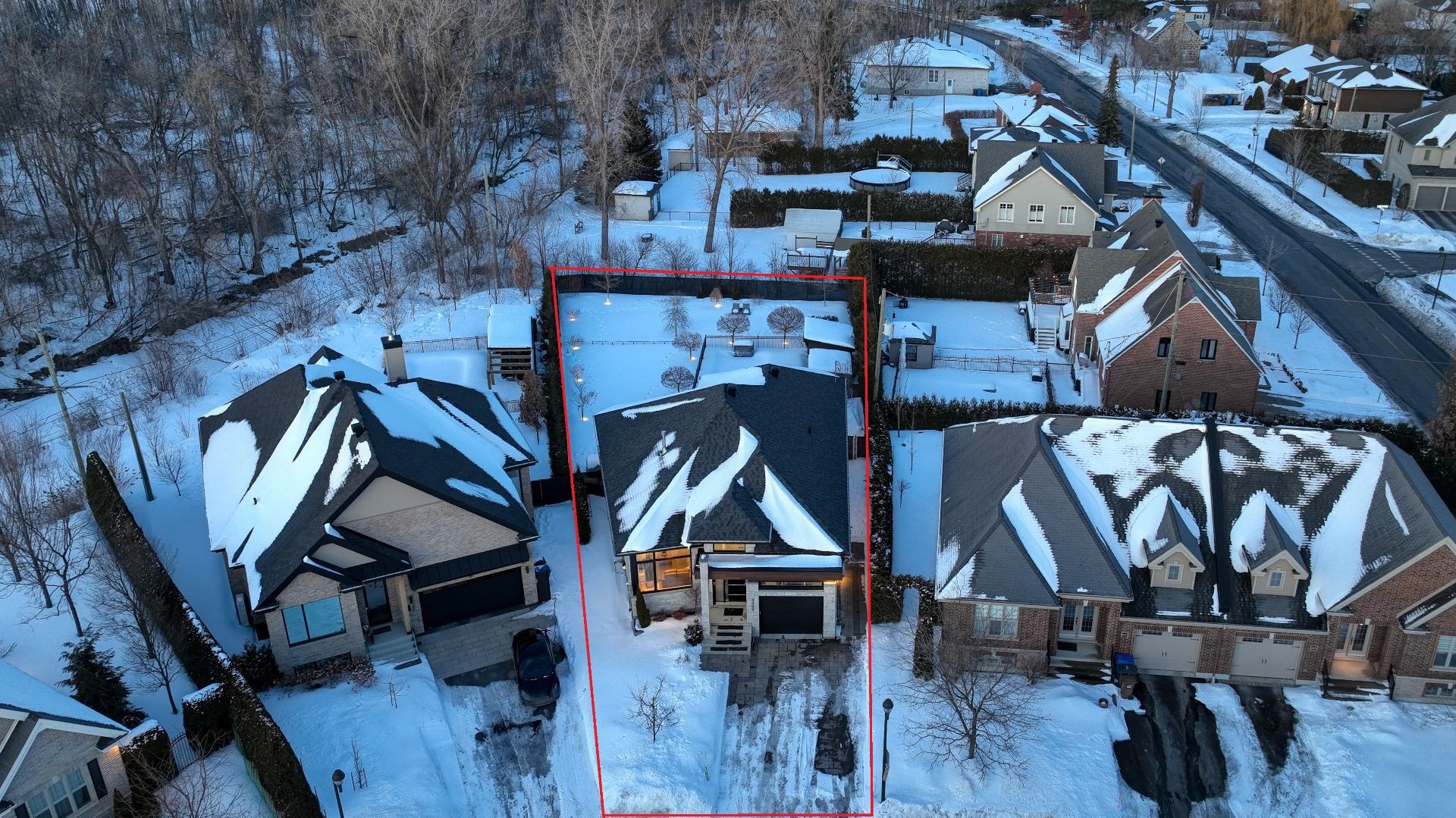 









4009


Rue des Bolets

,
Saint-Bruno-de-Montarville,




QC
J3V0C9

