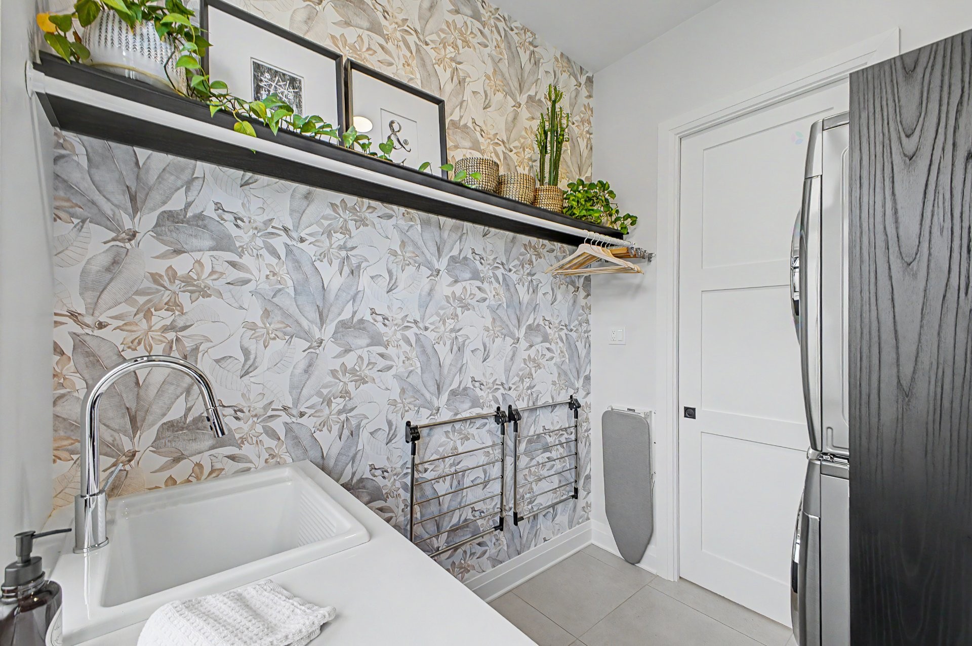 









4009


Rue des Bolets

,
Saint-Bruno-de-Montarville,




QC
J3V0C9

