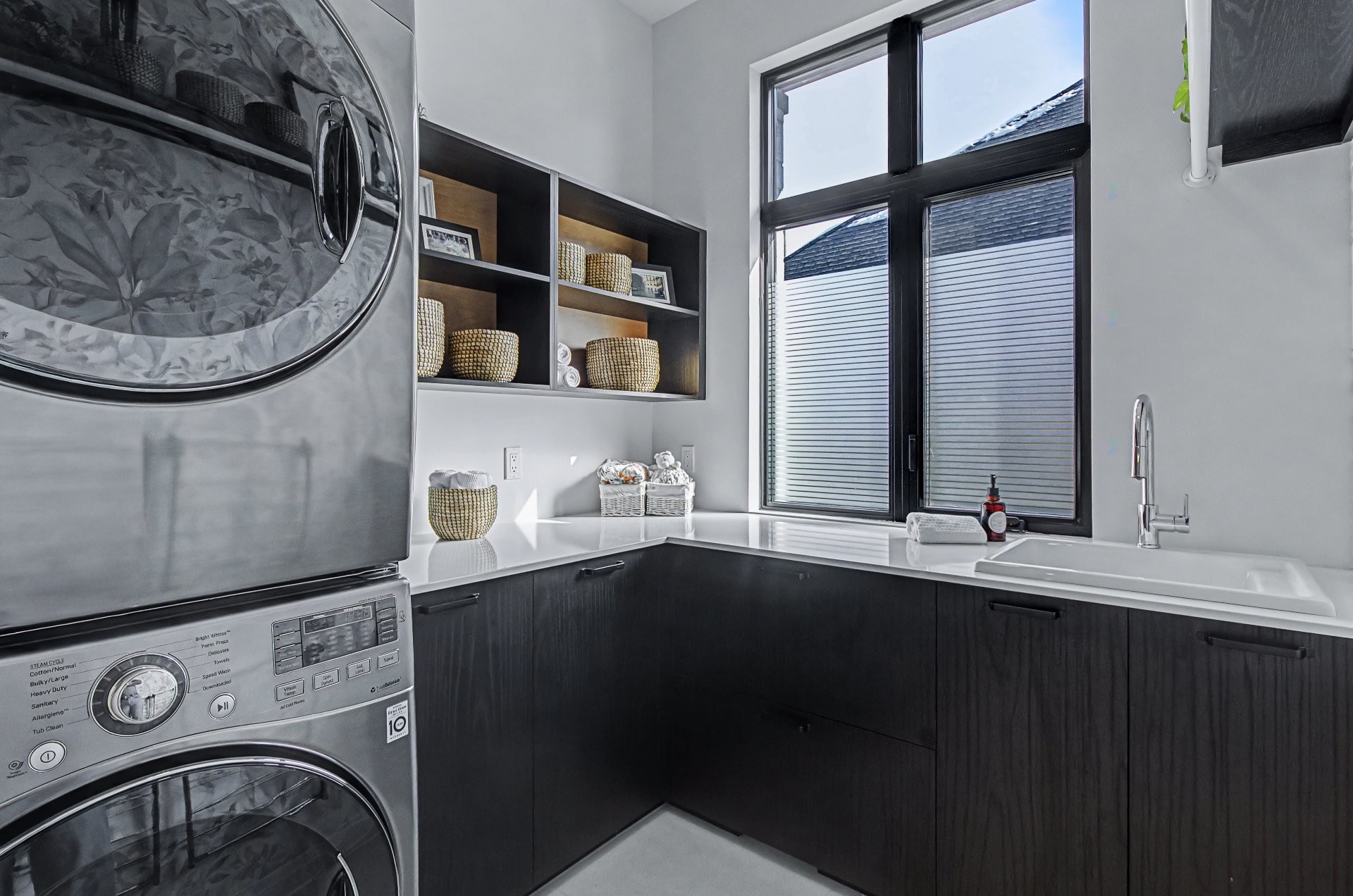 









4009


Rue des Bolets

,
Saint-Bruno-de-Montarville,




QC
J3V0C9

