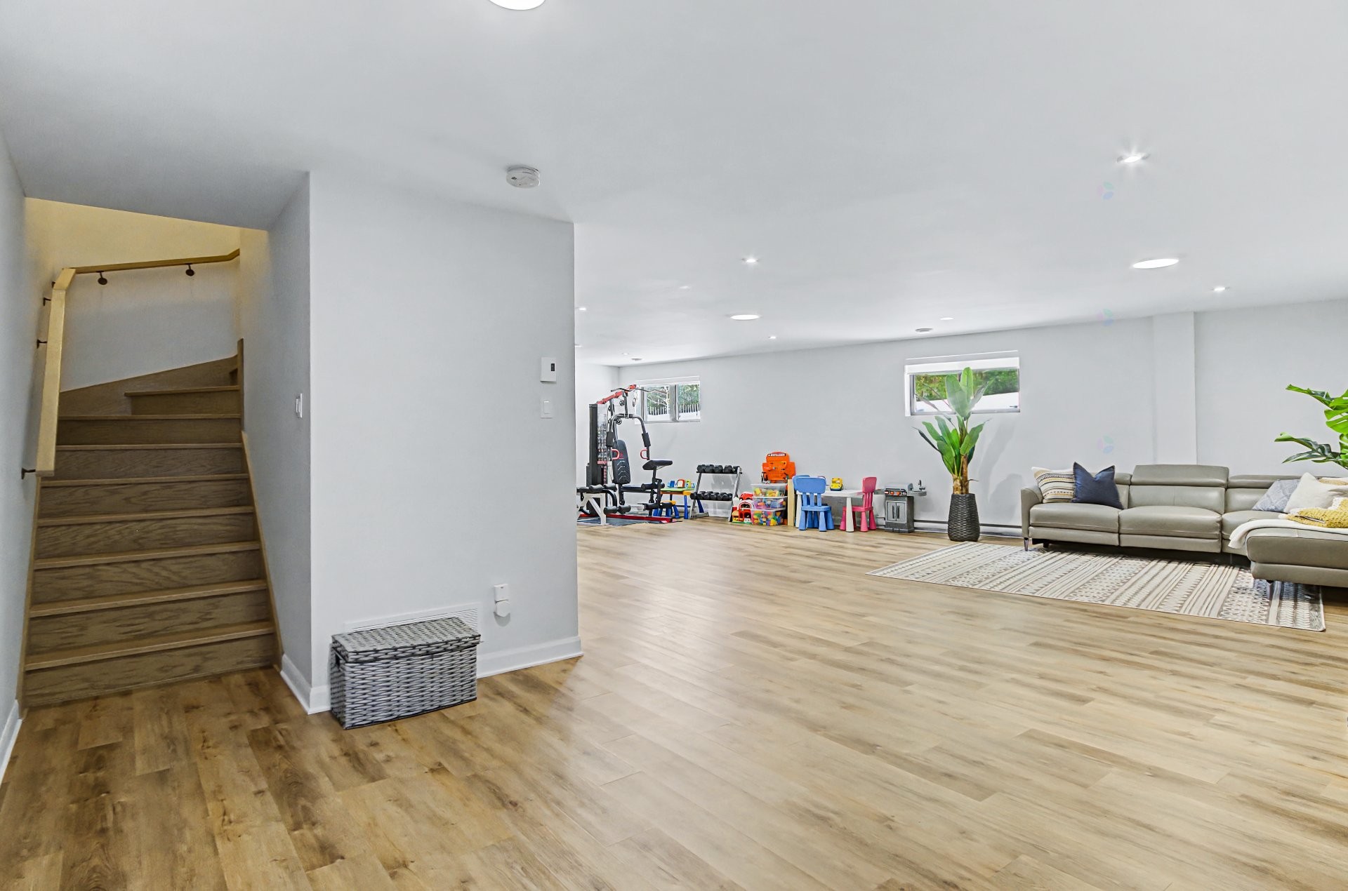 









4009


Rue des Bolets

,
Saint-Bruno-de-Montarville,




QC
J3V0C9

