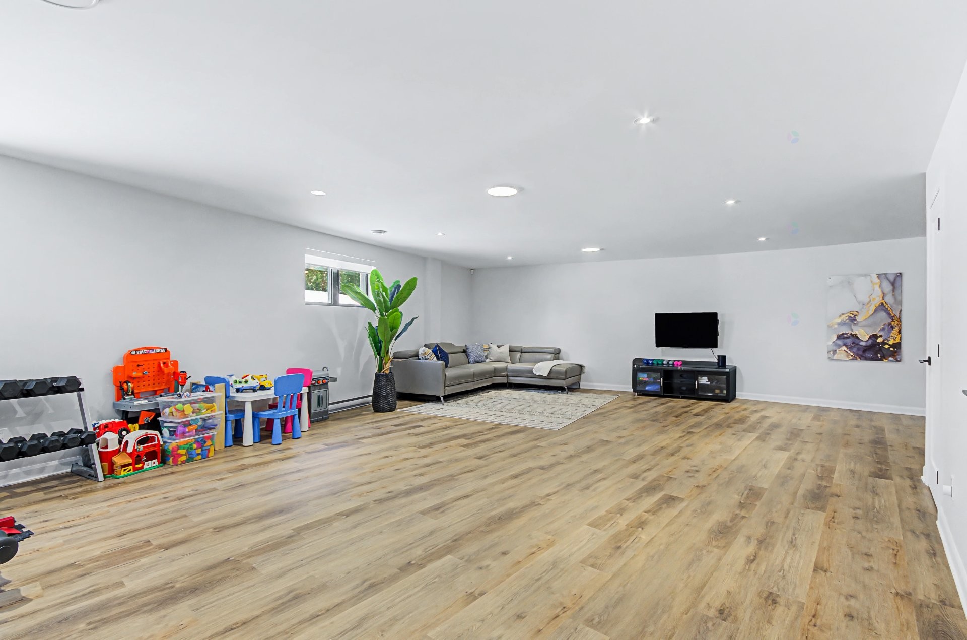 









4009


Rue des Bolets

,
Saint-Bruno-de-Montarville,




QC
J3V0C9

