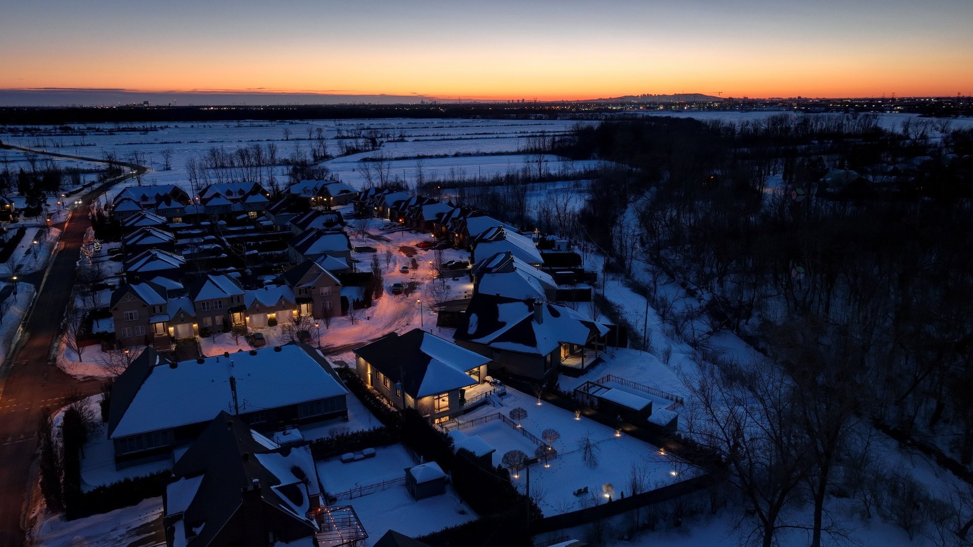 









4009


Rue des Bolets

,
Saint-Bruno-de-Montarville,




QC
J3V0C9

