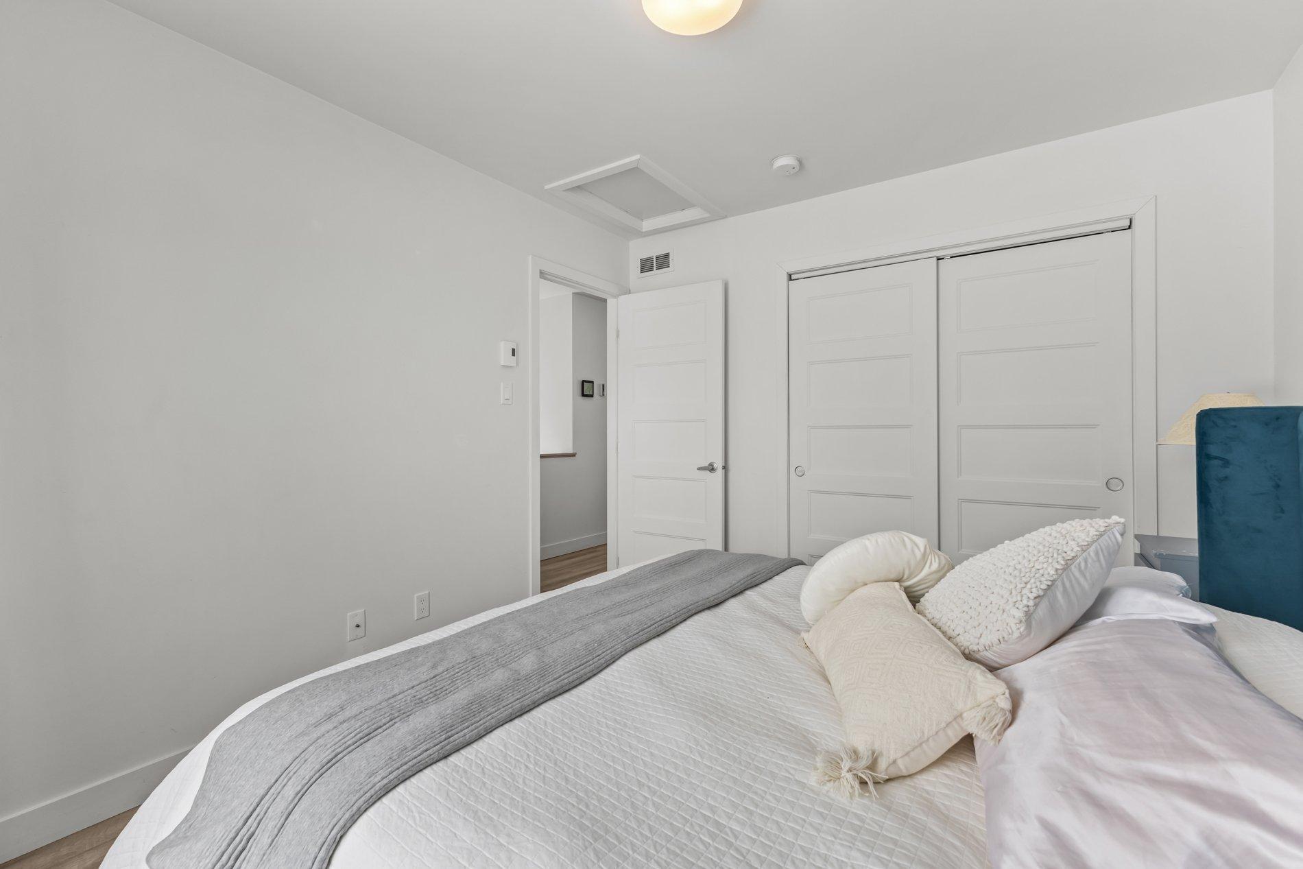 









27


64e Avenue O.

,
Saint-Paul-de-l'Île-aux-Noix,




QC
J0J1G0

