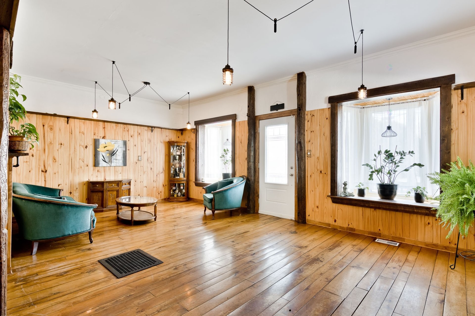 









390


Rue Principale

,
Stoke,




QC
J0B3G0

