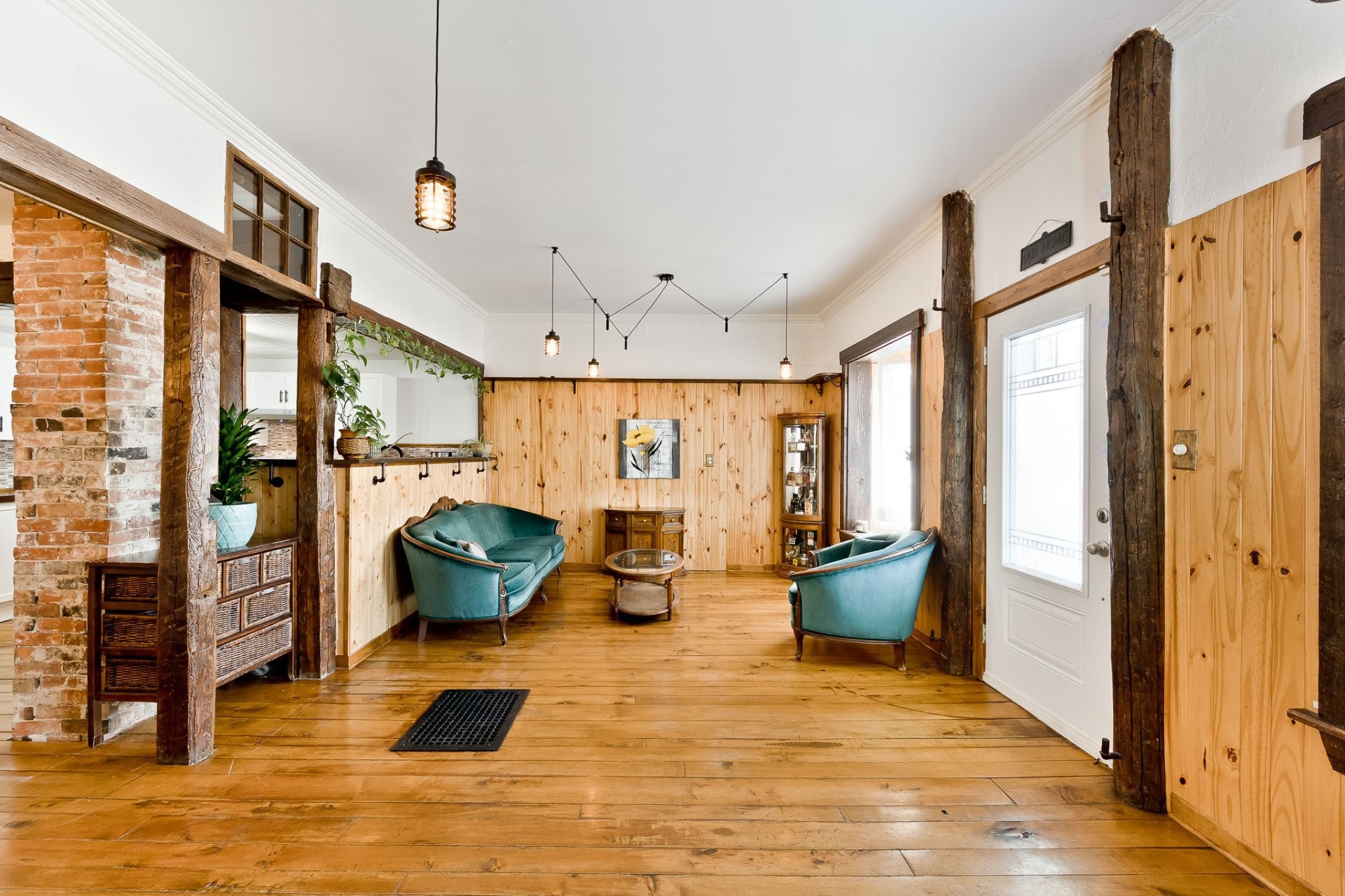 









390


Rue Principale

,
Stoke,




QC
J0B3G0

