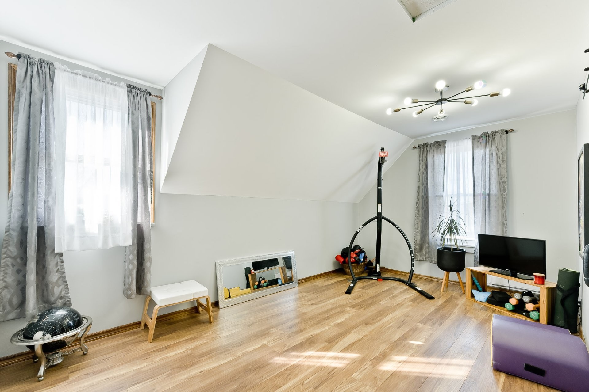 









390


Rue Principale

,
Stoke,




QC
J0B3G0

