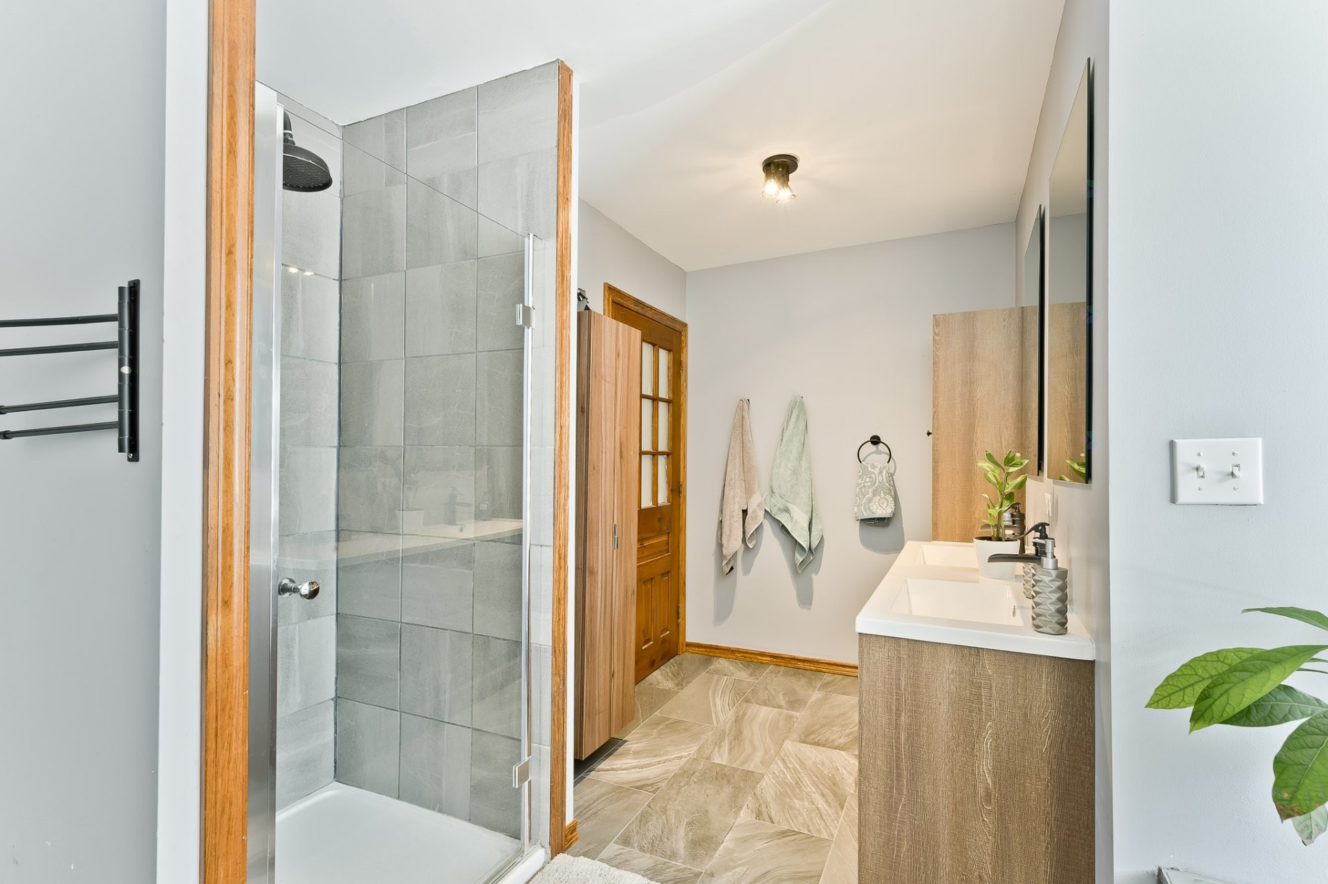 









390


Rue Principale

,
Stoke,




QC
J0B3G0

