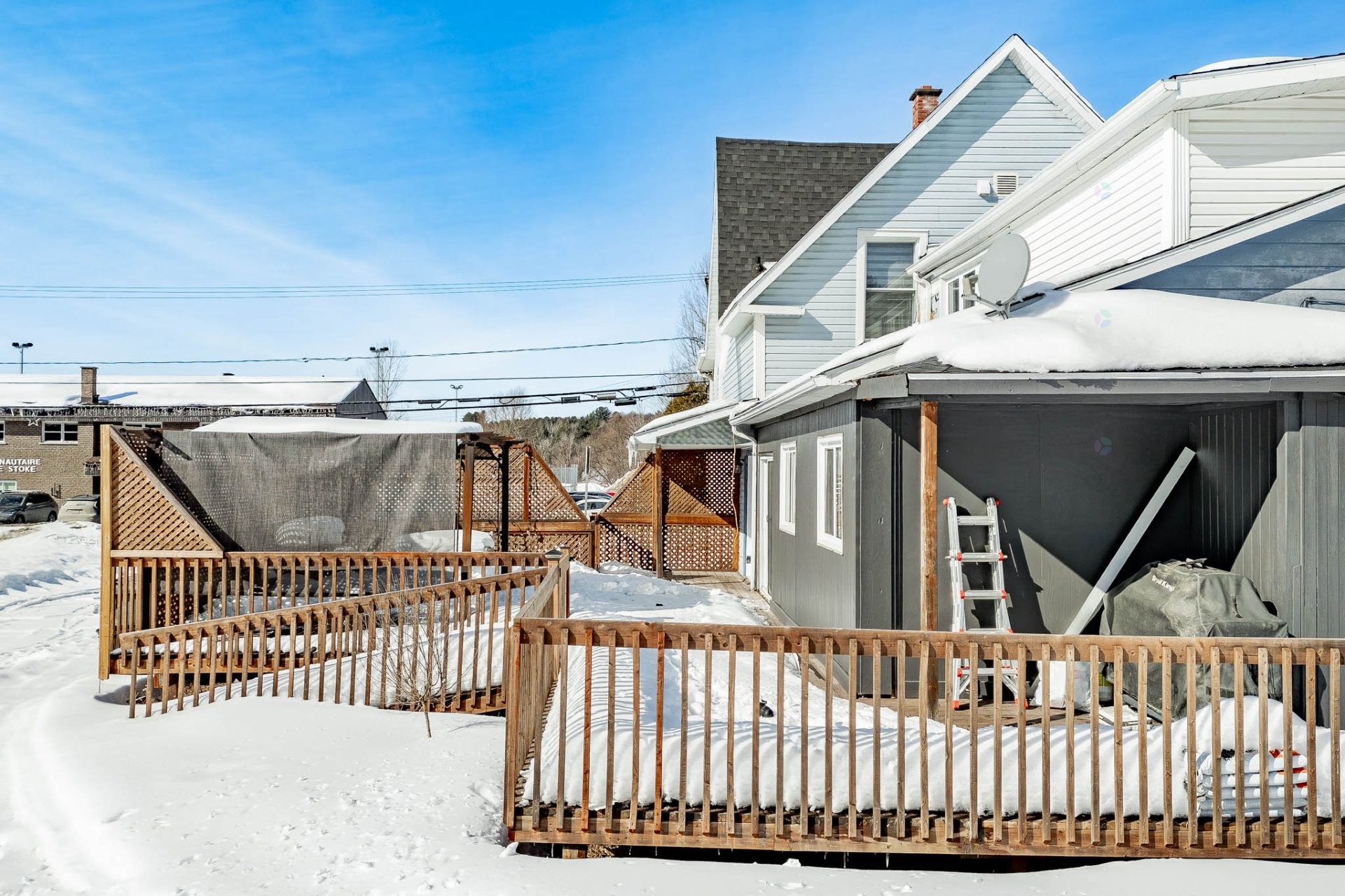 









390


Rue Principale

,
Stoke,




QC
J0B3G0

