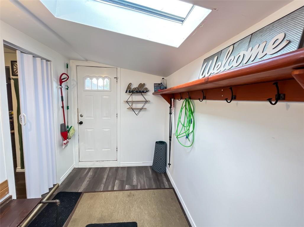 









5844


Highway 33

,
Beaverdell,




BC
V0H 1Y0

